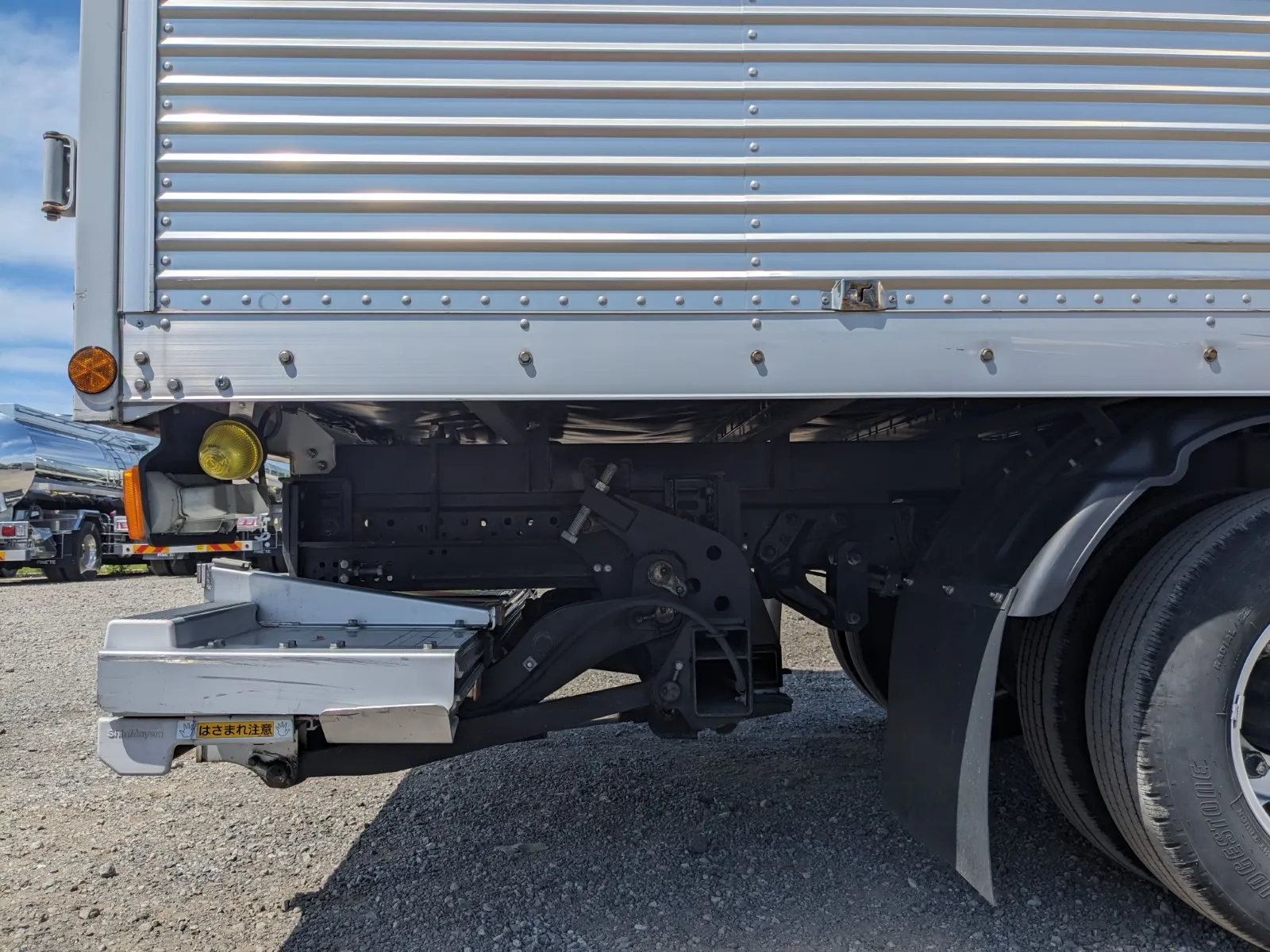 vehicle_image_20260623103329Zg1Yu99yzL.webp