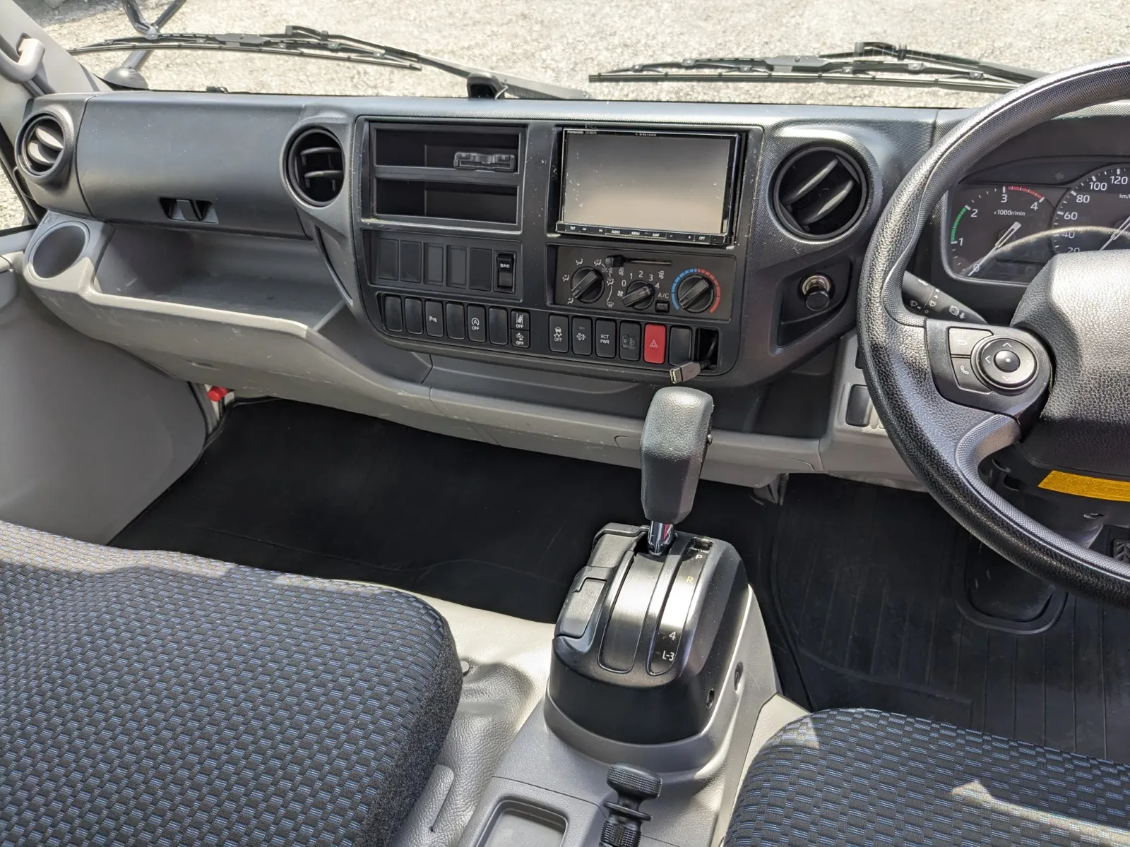 vehicle_image_20260623103331shNug8gCrS.webp