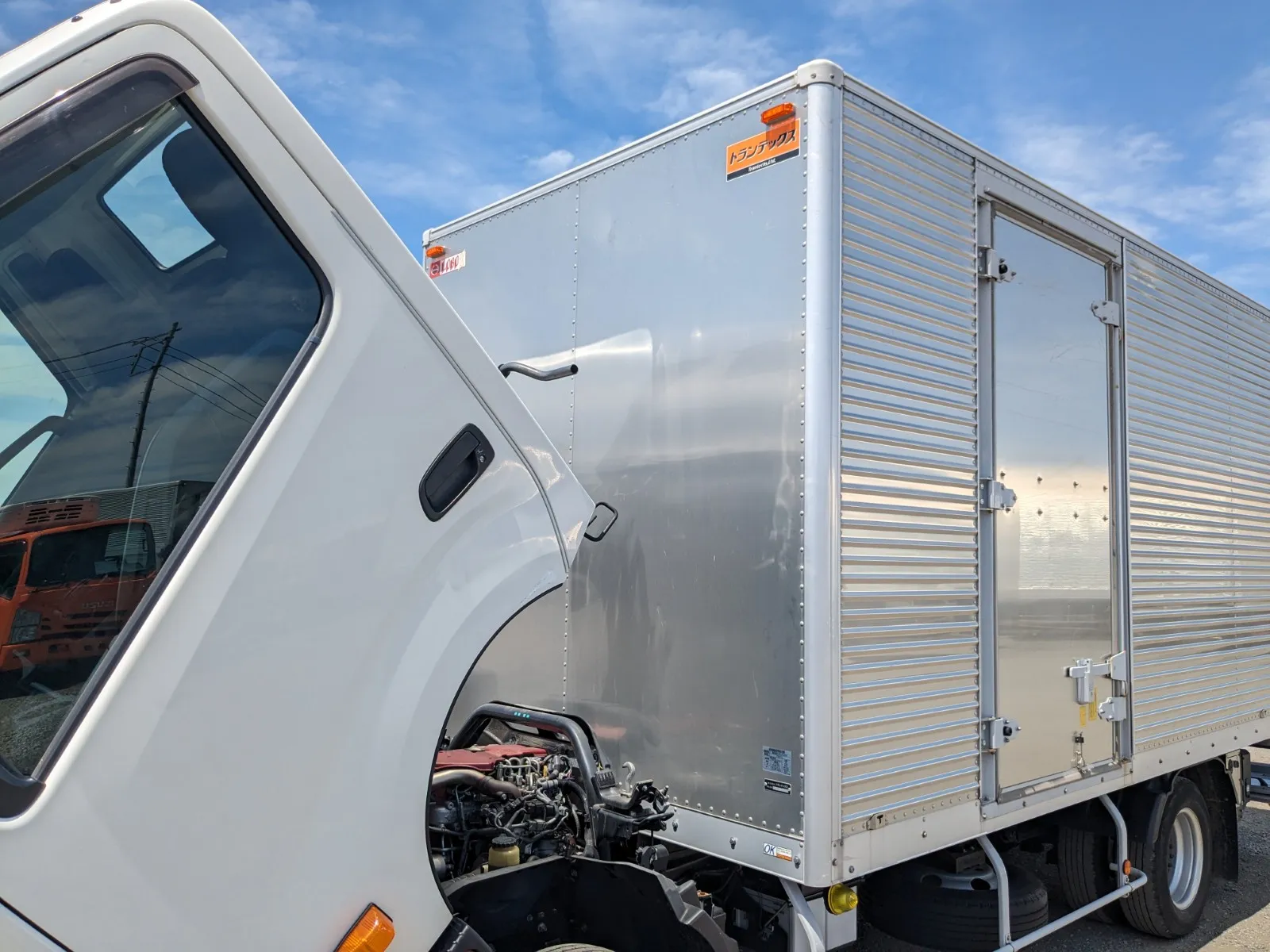vehicle_image_20260623103332gSnYsWcp22.webp