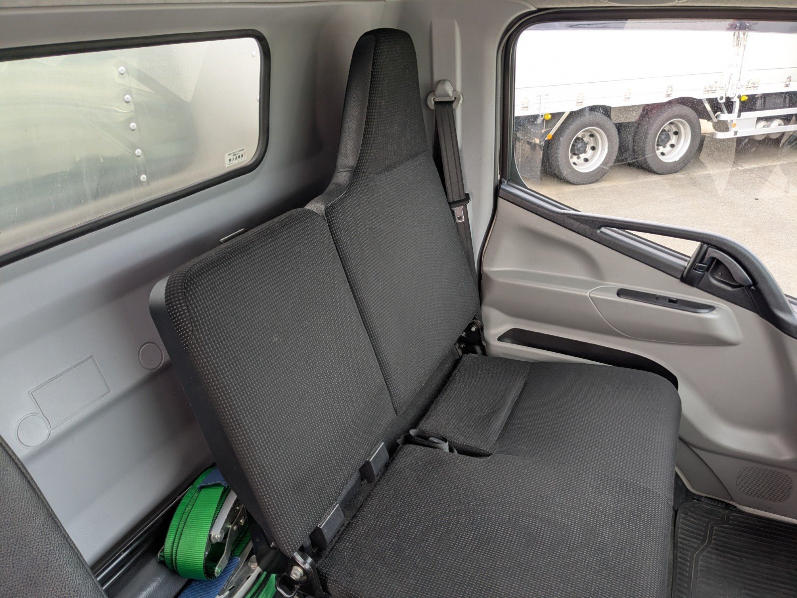 vehicle_image_20260501101752UqPElb7Fjm.jpg