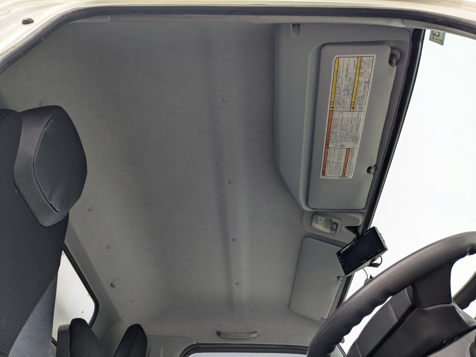 vehicle_image_20260501101752ZbZh9WuoD1.jpg