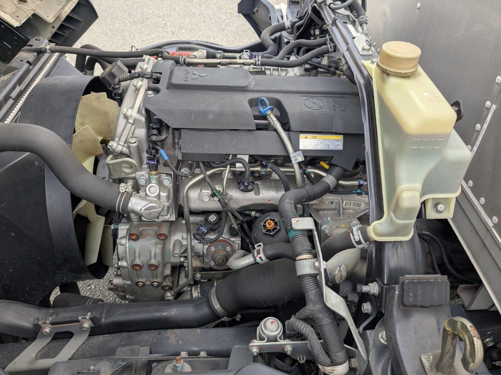 vehicle_image_20260501101752adecHvWsKz.jpg