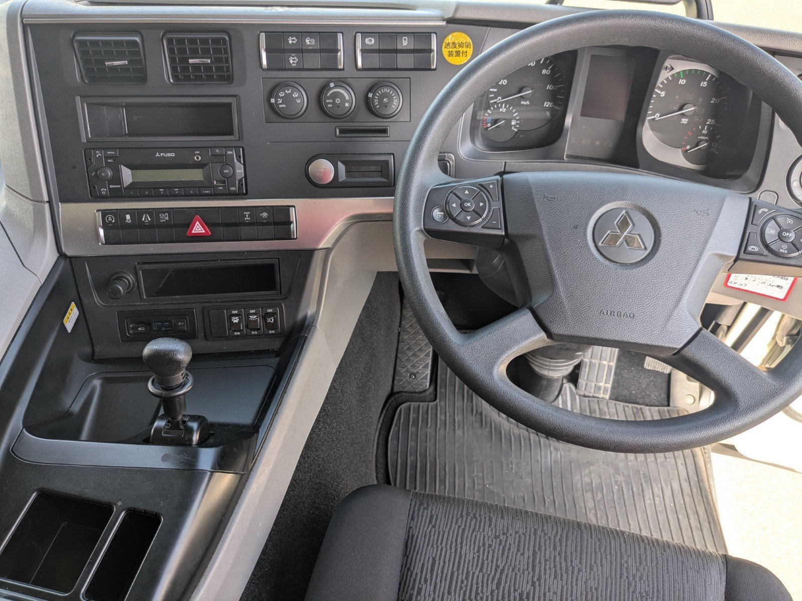 vehicle_image_20260507190242IiYdNJHILr.jpg
