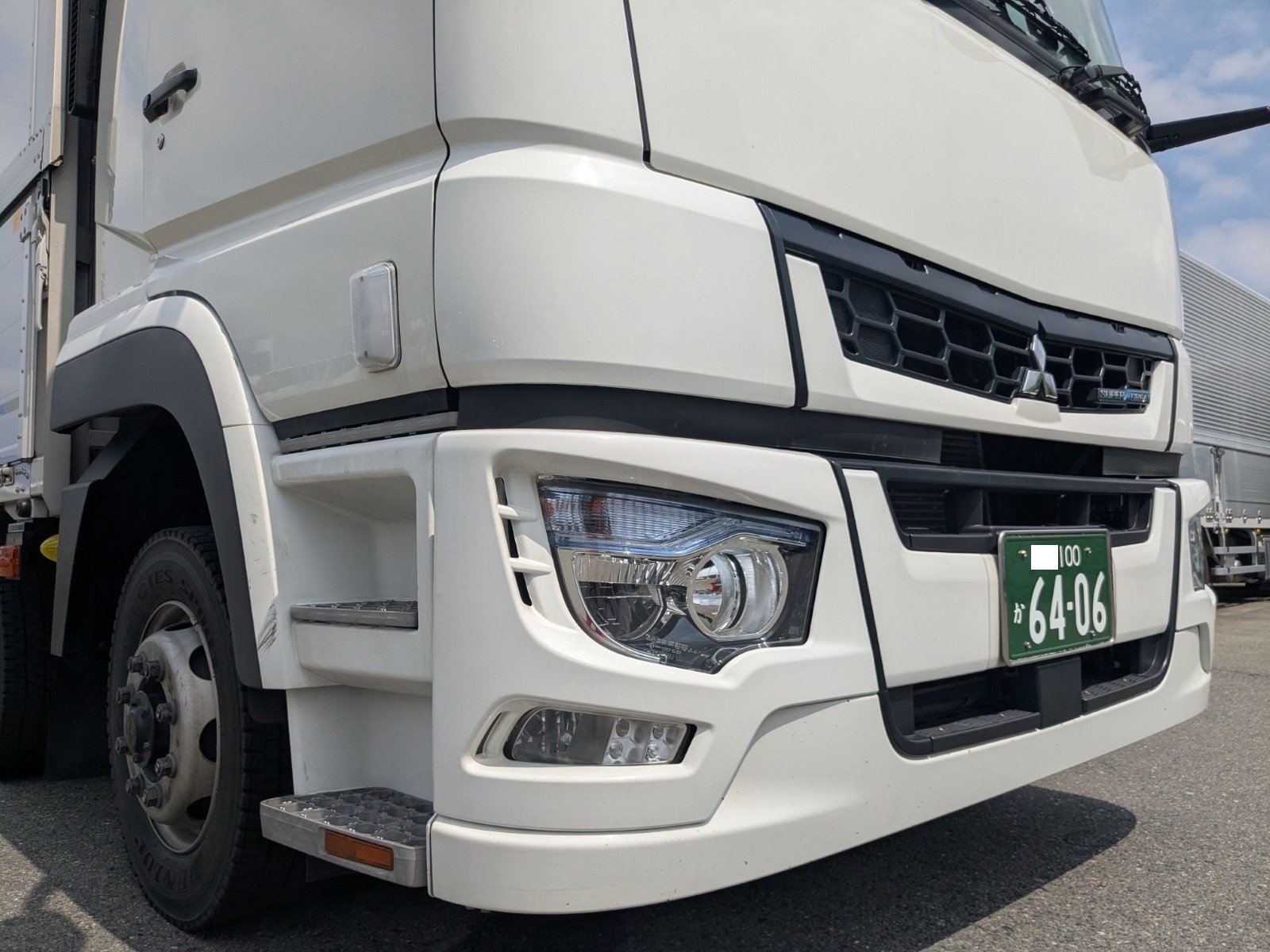 vehicle_image_20260508164415P3bGl3F00e.jpg