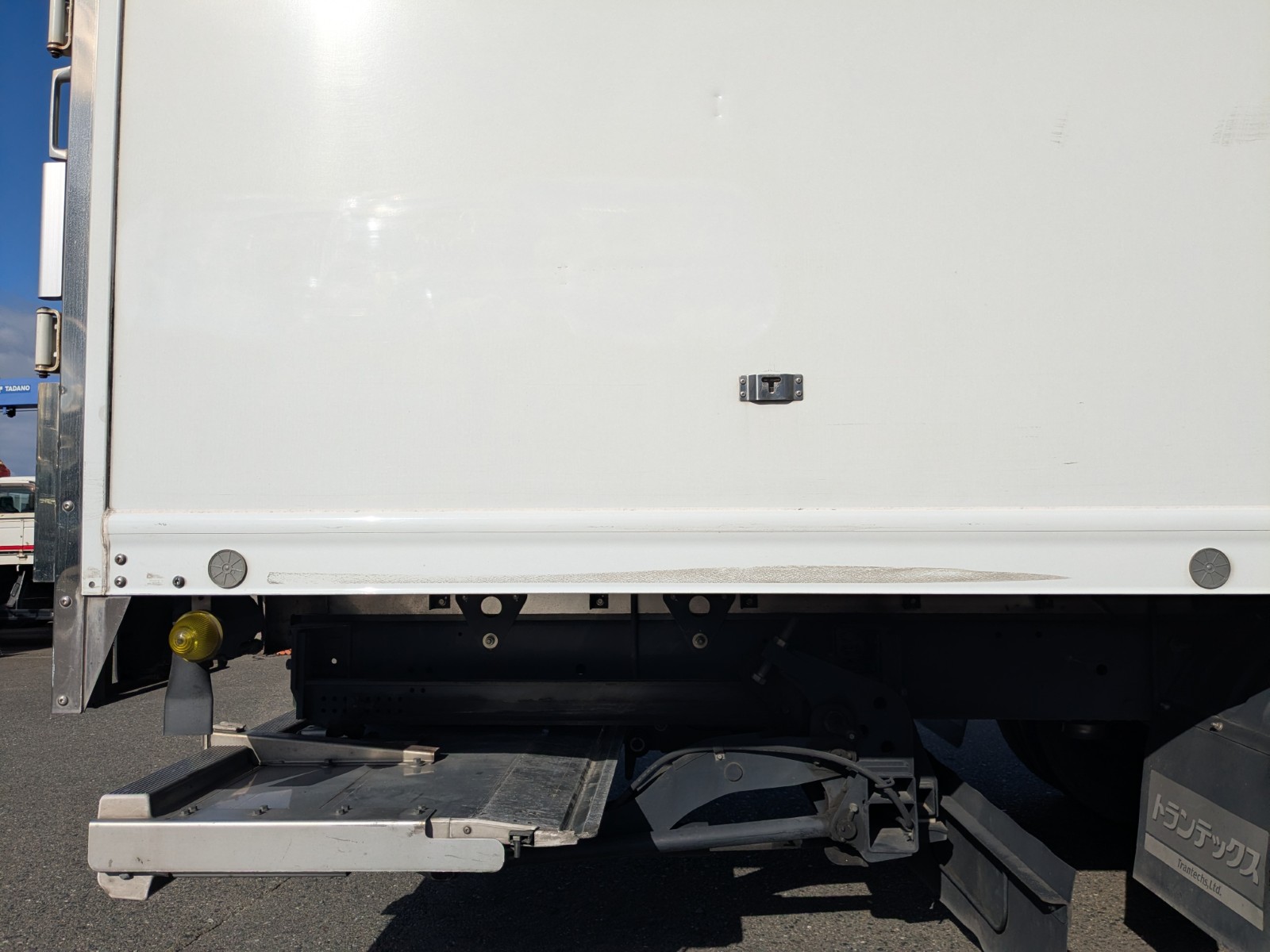 vehicle_image_20251215091334TDMTe7RyXA.jpg
