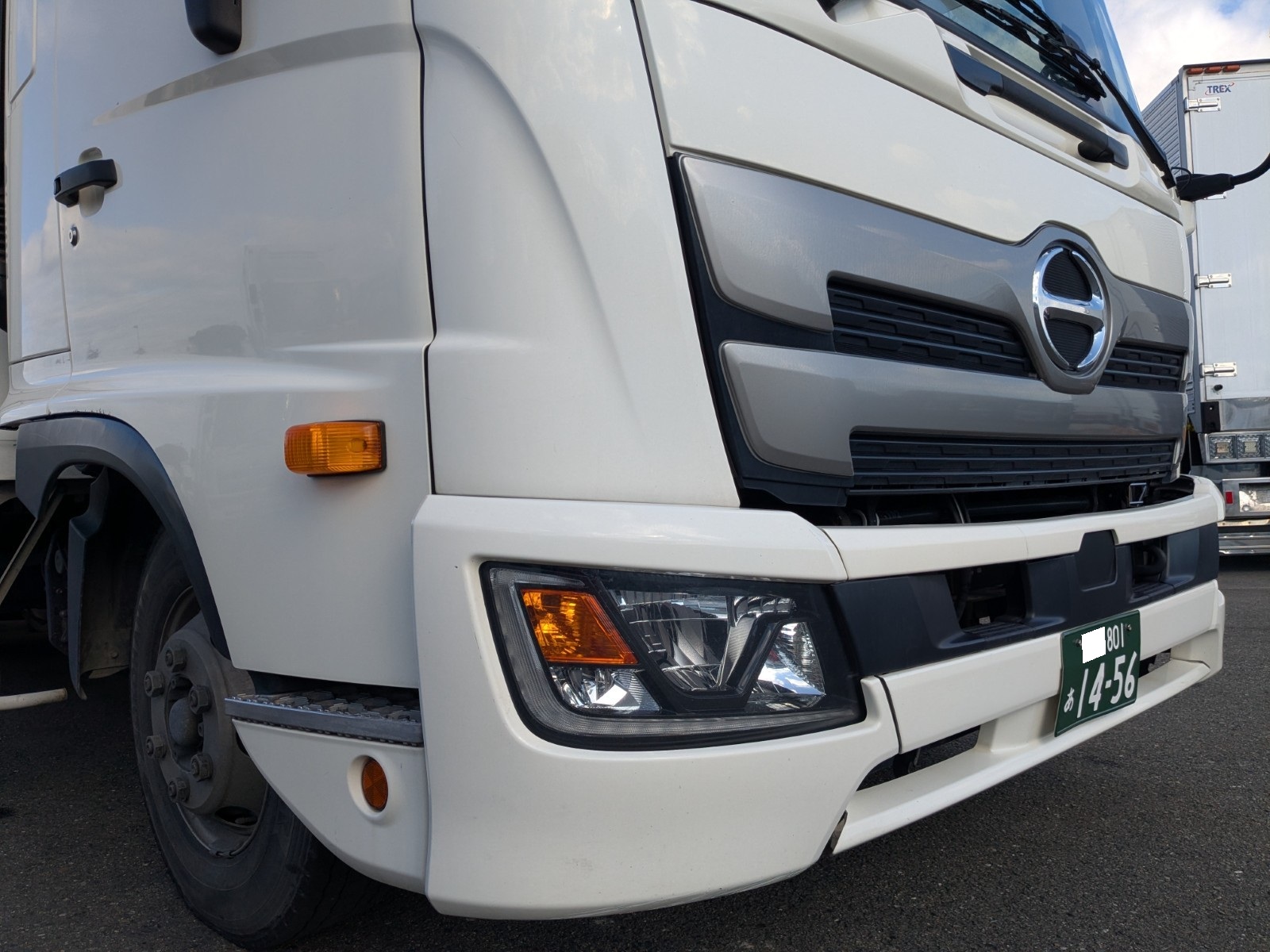 vehicle_image_20251215091338pHQDM1zsS4.jpg