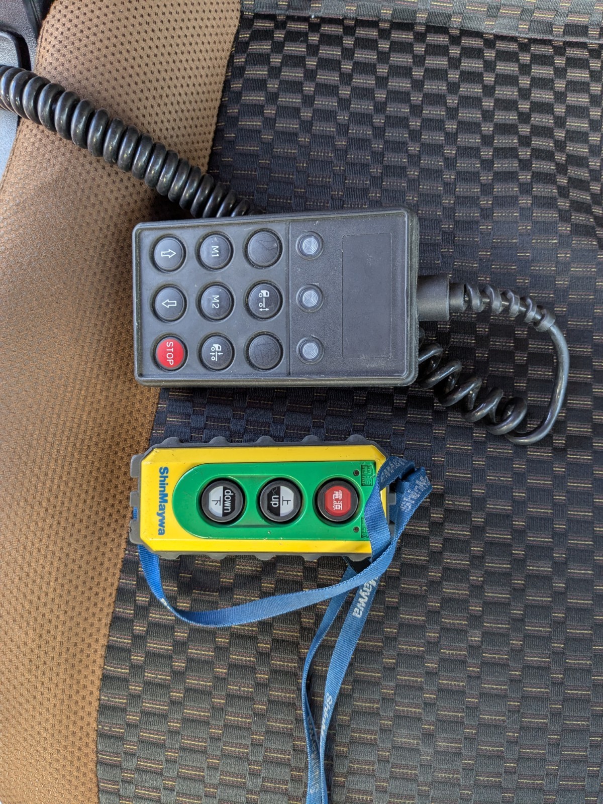 vehicle_image_20251215091339N3z6MXY2CZ.jpg