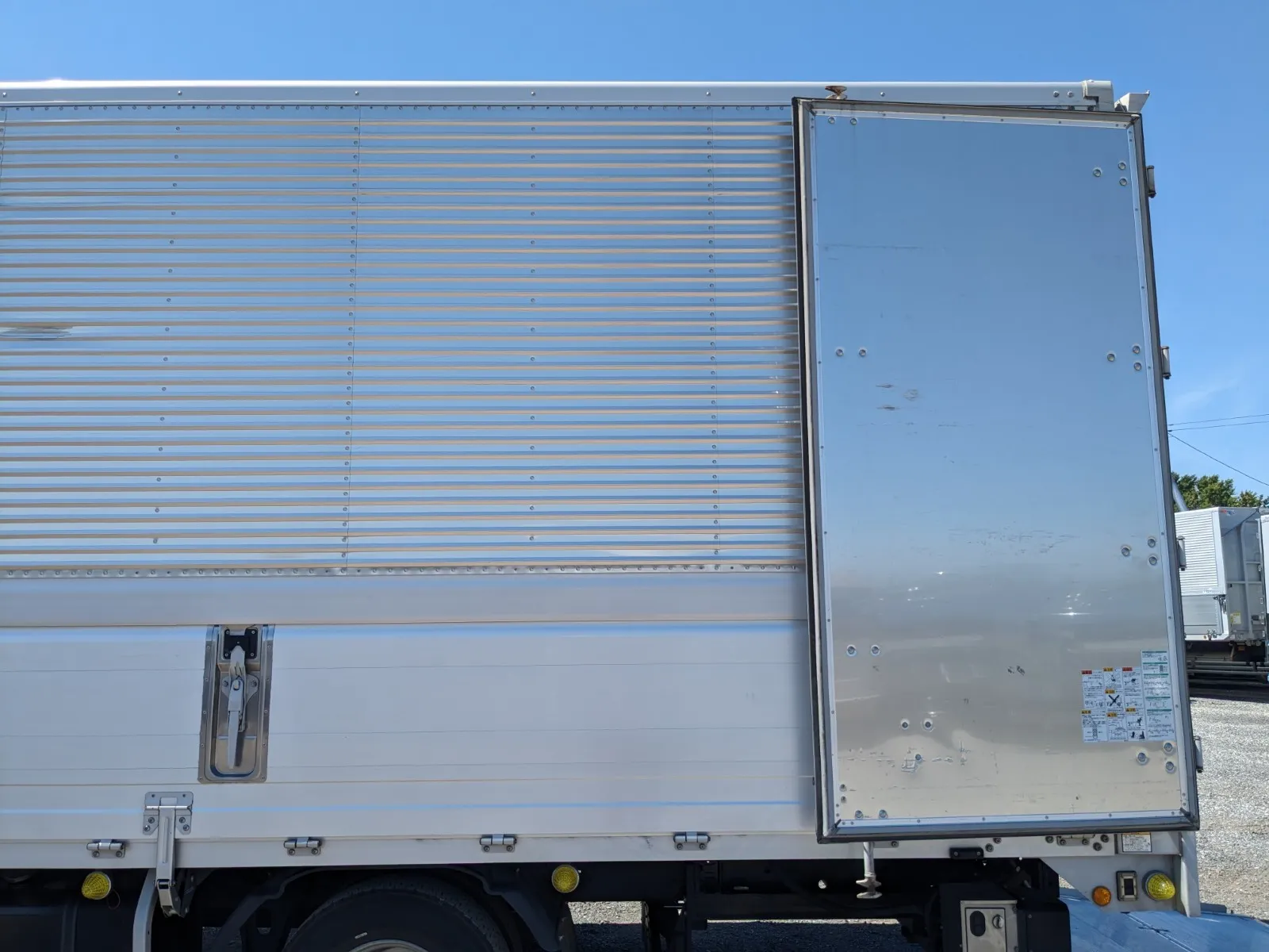 vehicle_image_20260619090820Y2AWNIWVbK.webp