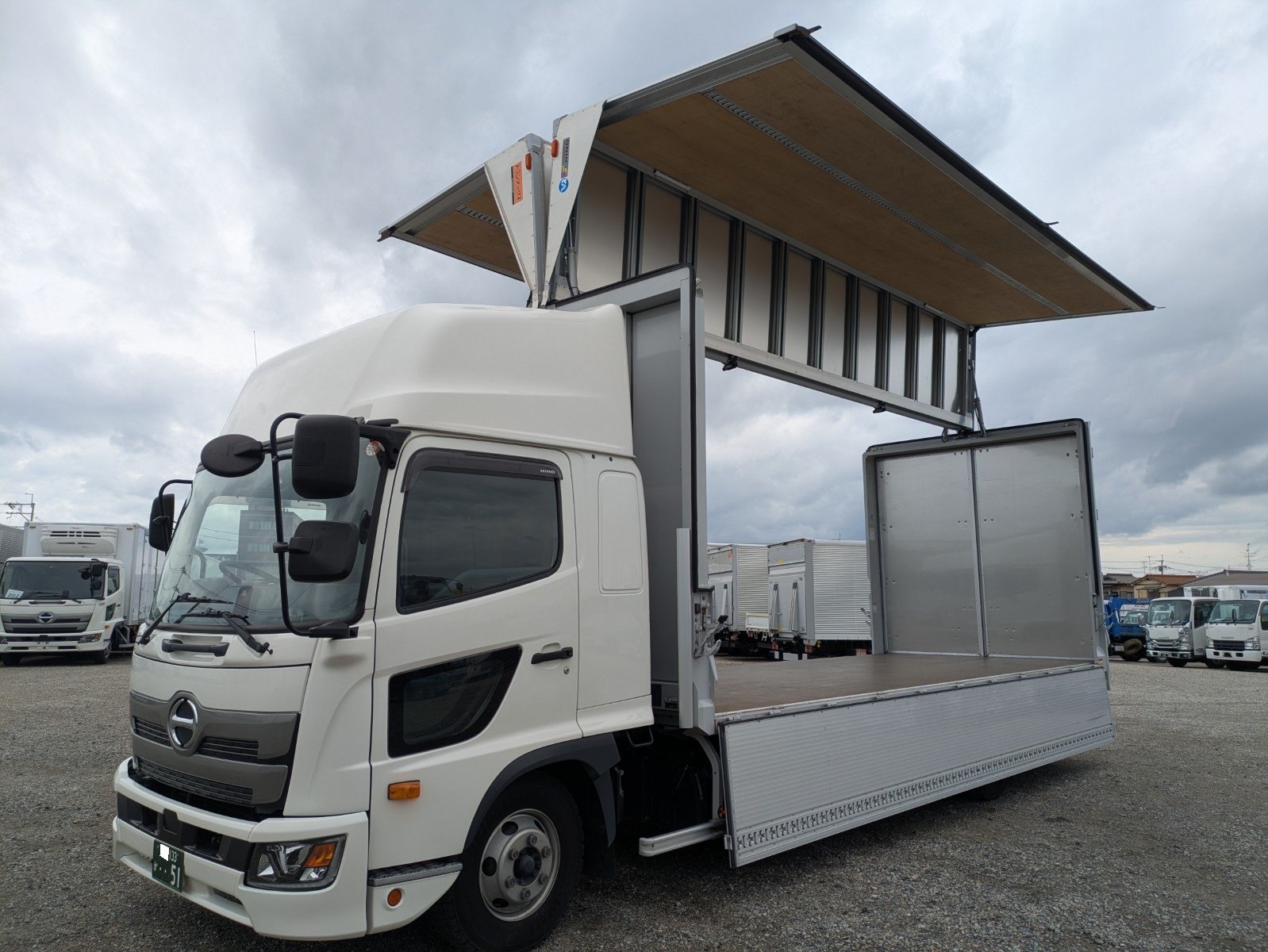 vehicle_image_20260610091335QWUkUTWAtB.jpg