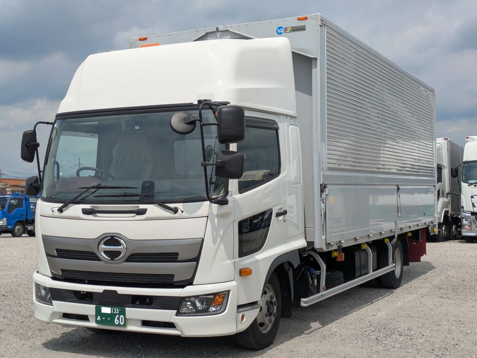 vehicle_image_20260623095601PC2xTm5uwe.webp