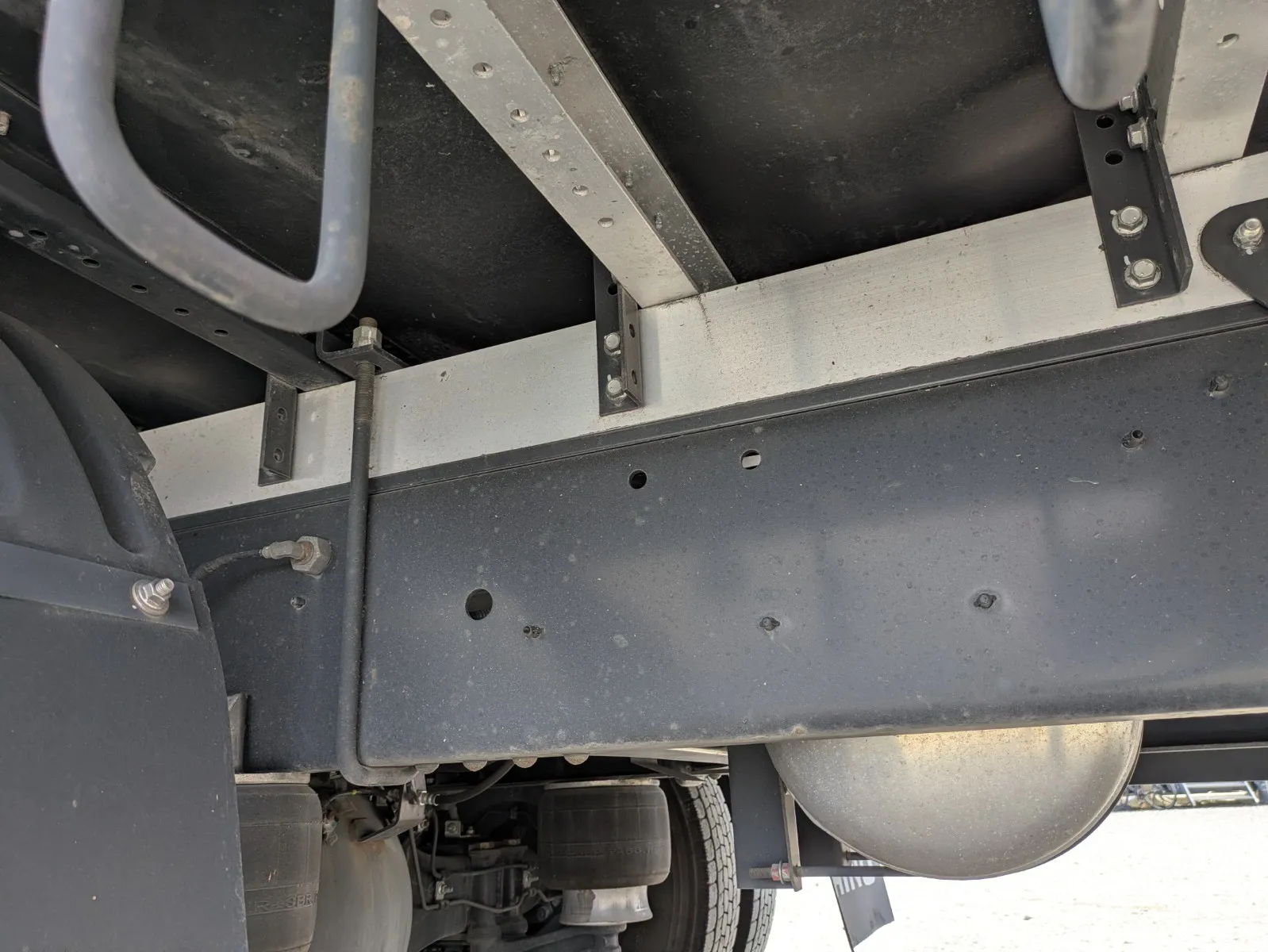 vehicle_image_20260623095609e5mwXIgmWc.webp