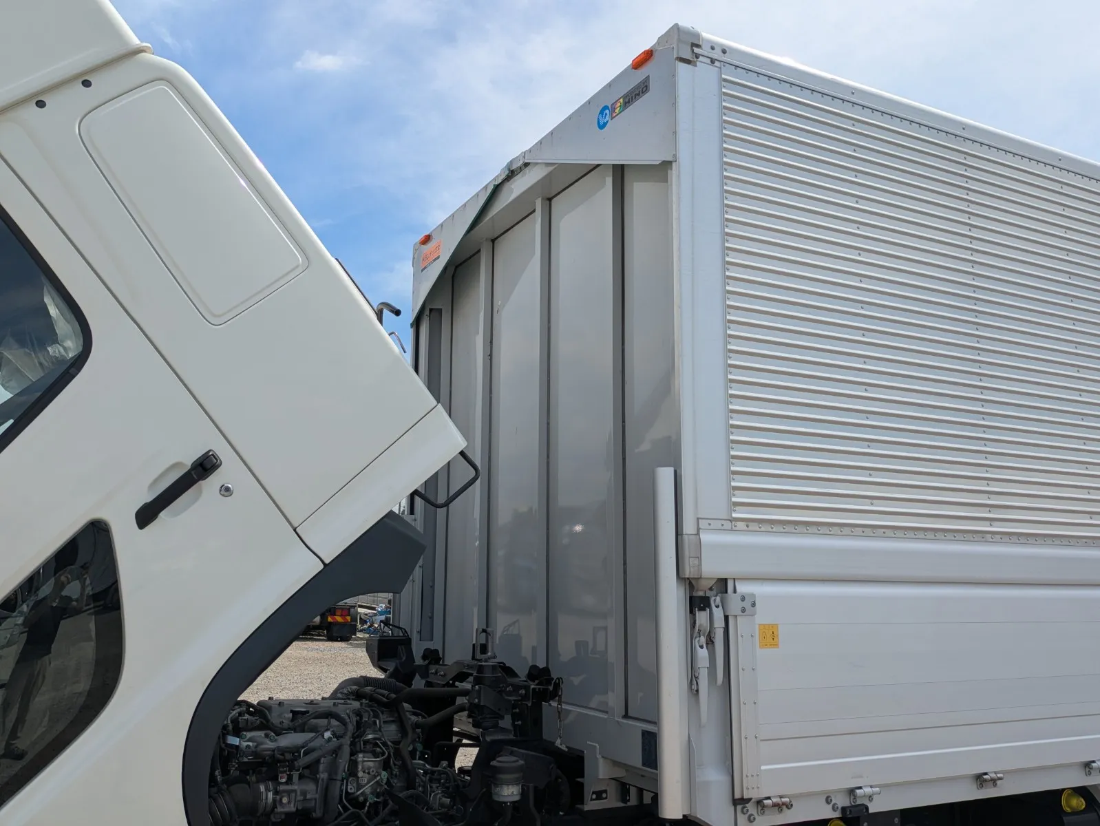 vehicle_image_20260623095621hAZYRikCb7.webp