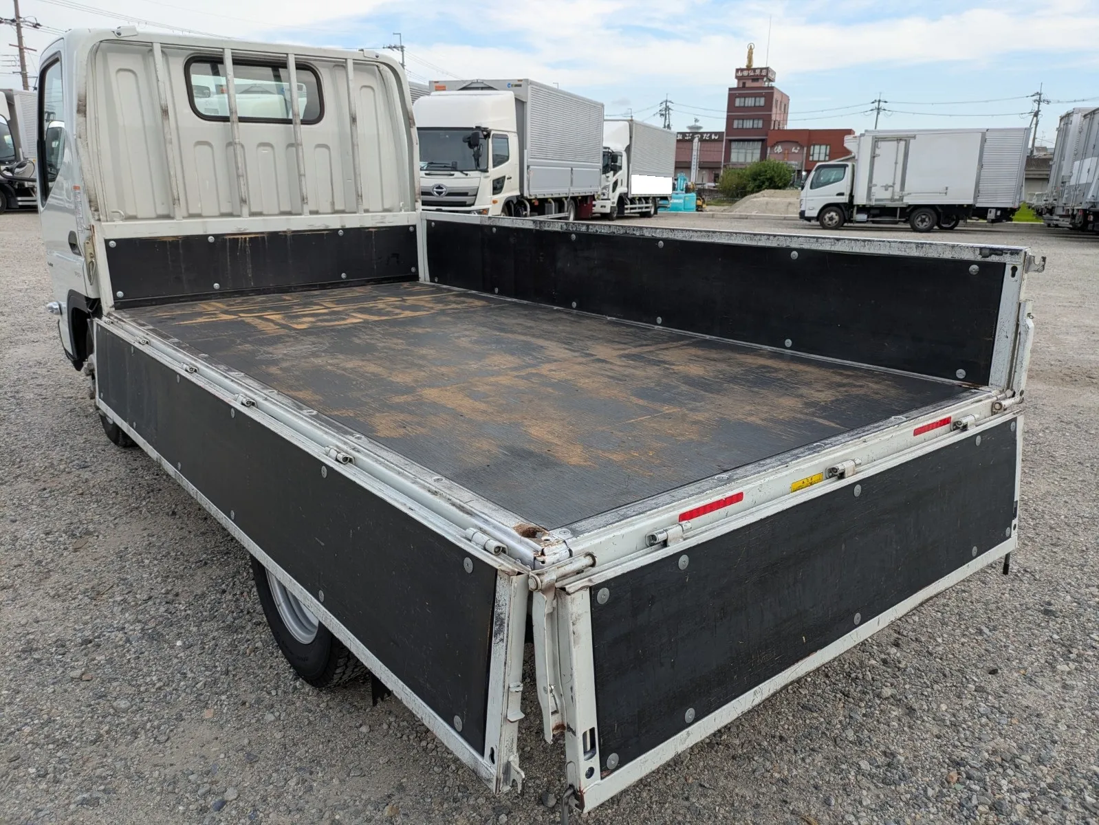 vehicle_image_202608100902013gLVk89lQv.webp