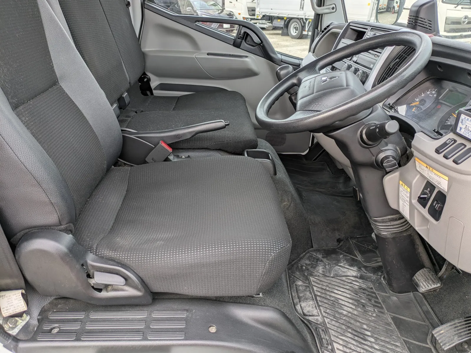 vehicle_image_20260810090206pfawi0Jamk.webp
