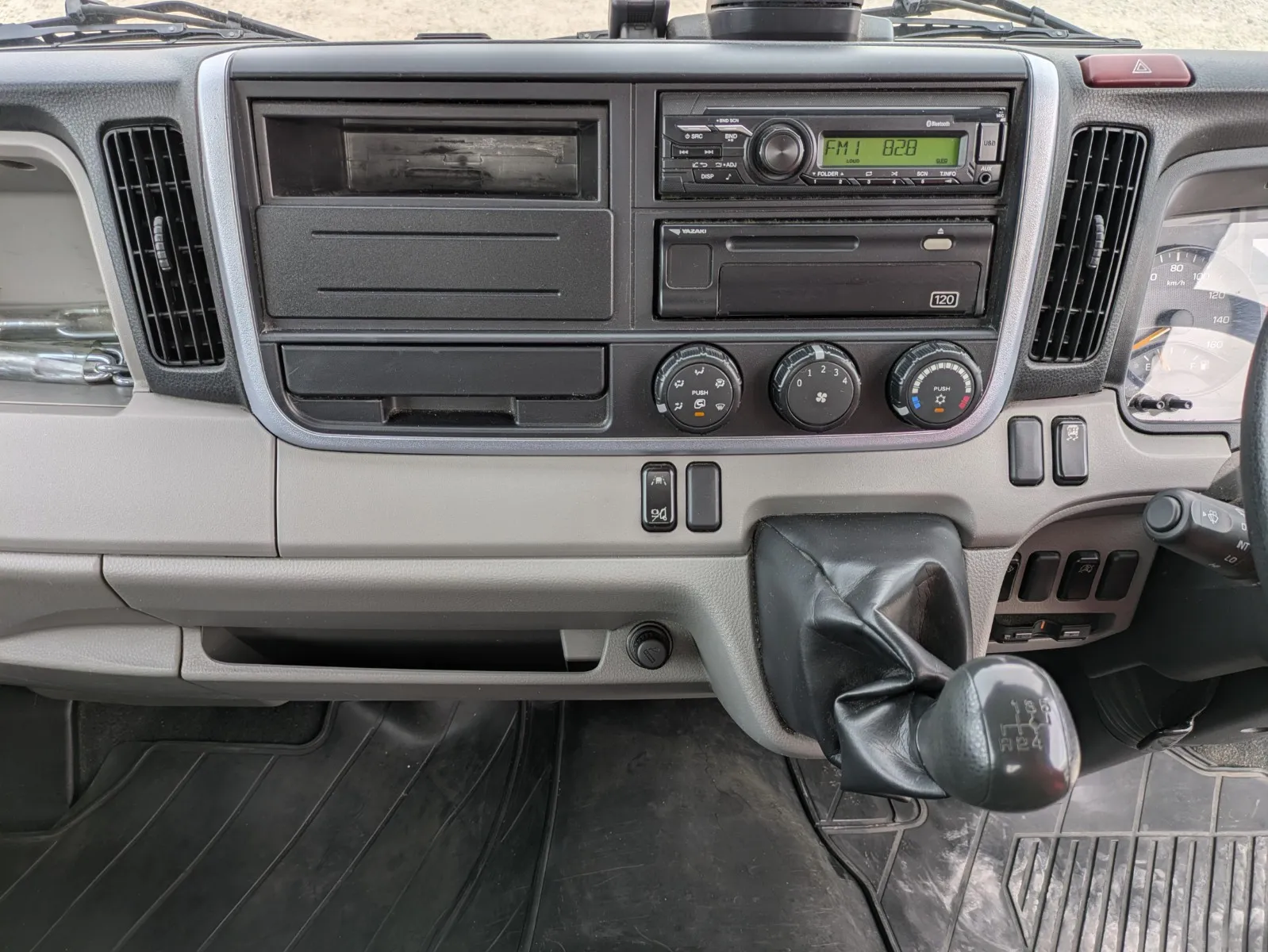 vehicle_image_20260810090207Tbp0qZ2Fkh.webp