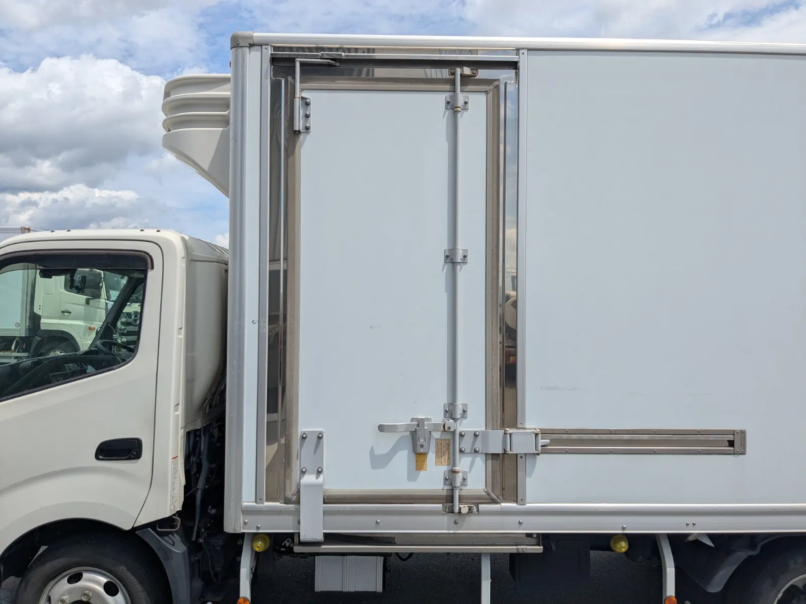 vehicle_image_20260730104635F0bKVtxLtG.webp