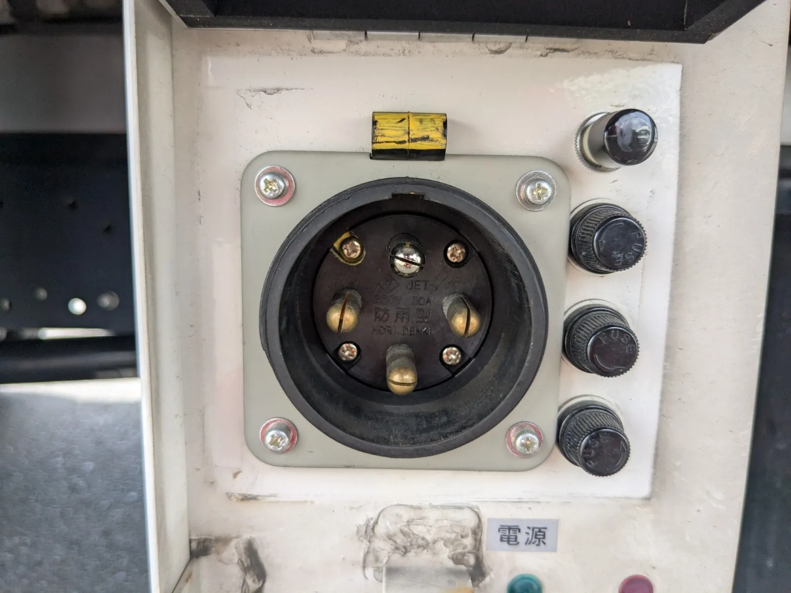 vehicle_image_202607301046375KYOkBAENN.webp