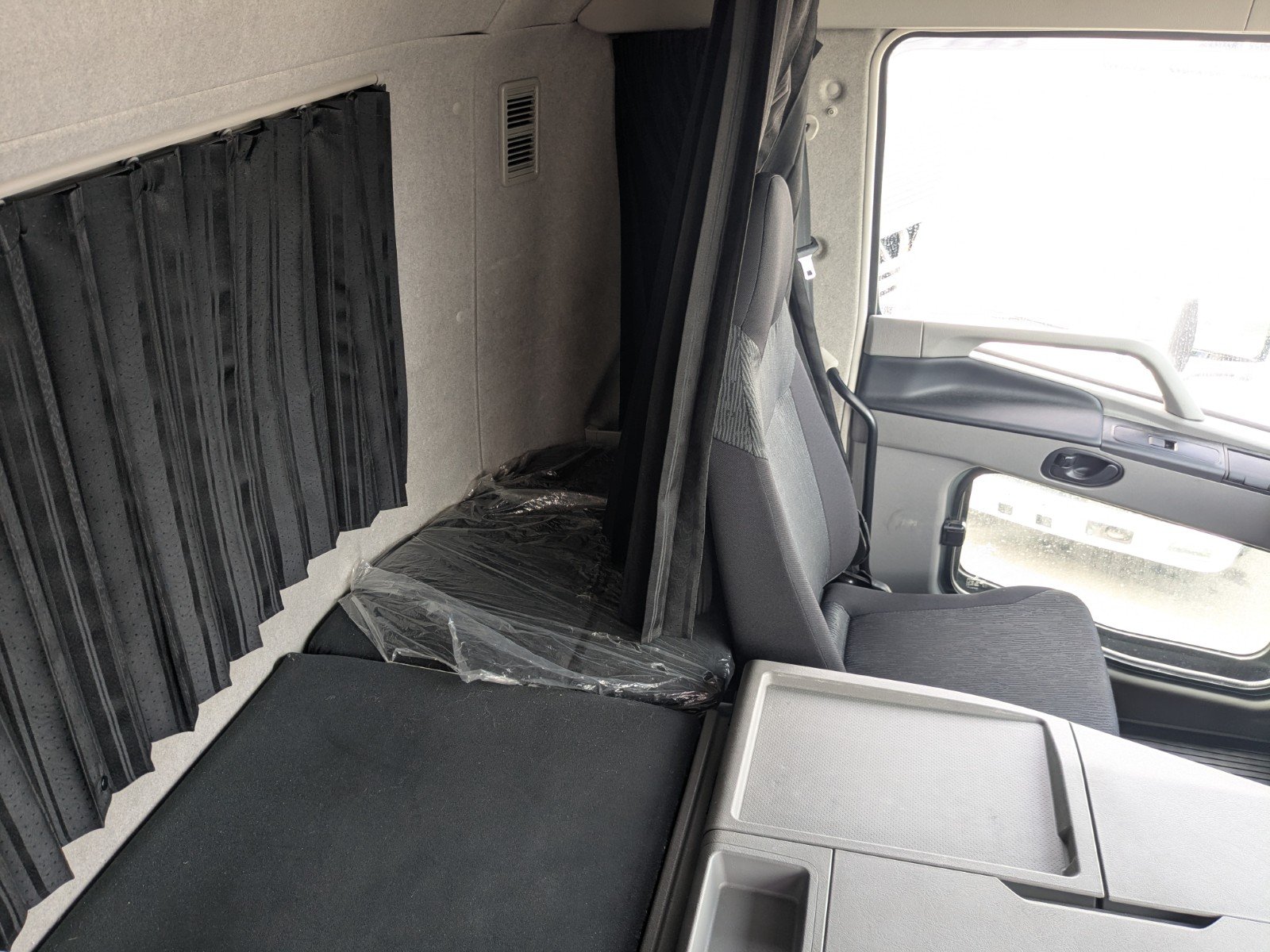 vehicle_image_20260529153406ensuxudqKO.jpg