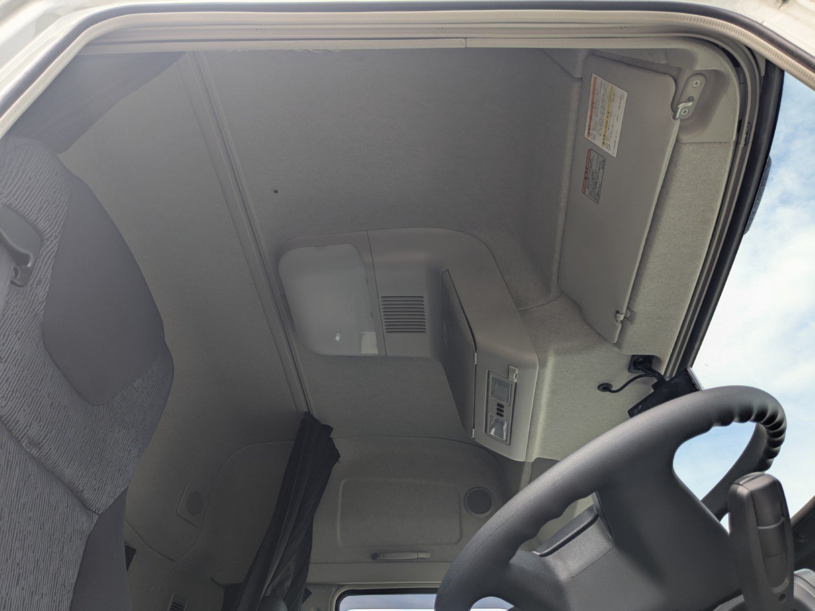 vehicle_image_20260529153406mYhJ8oKjus.jpg