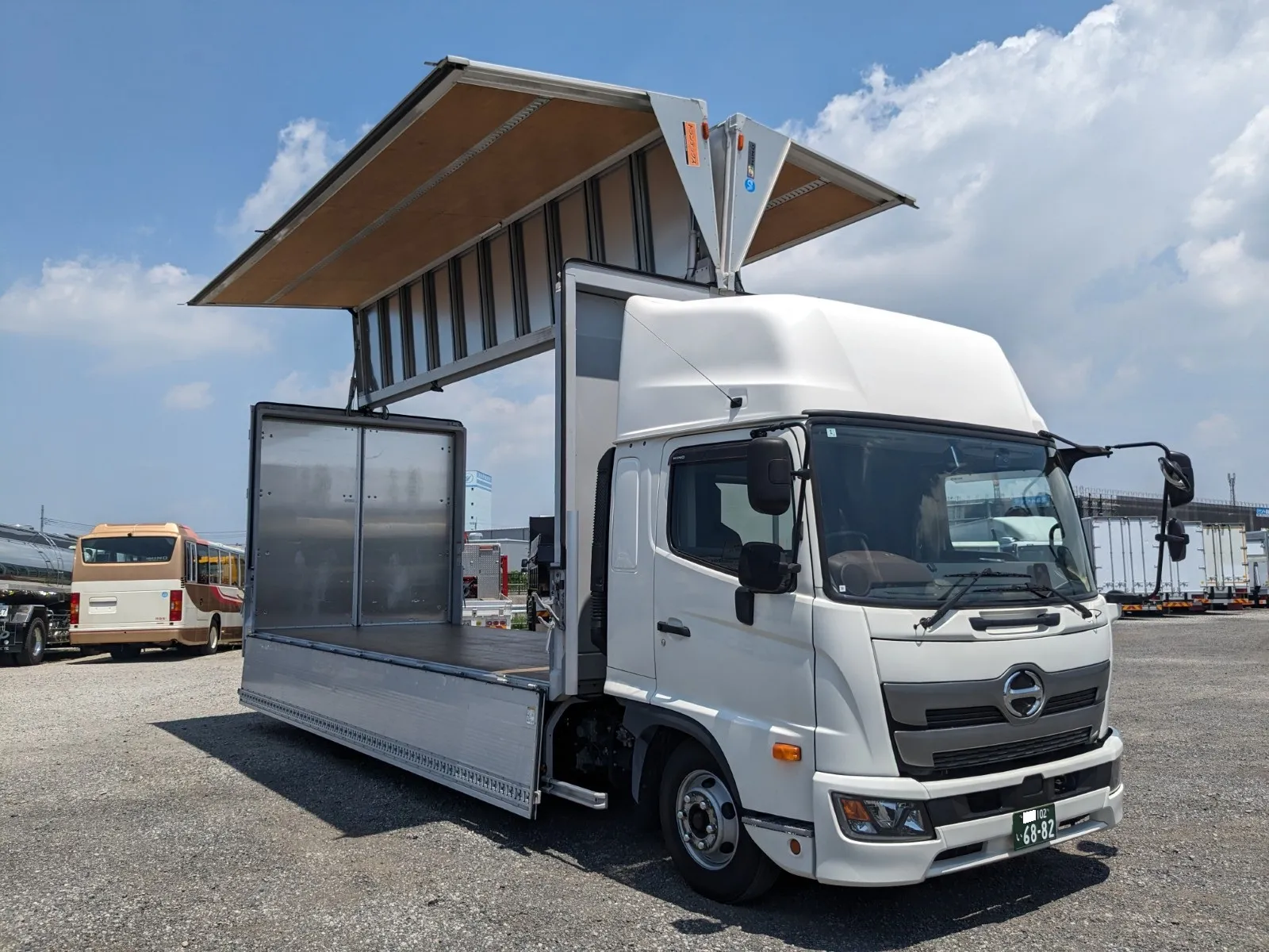 vehicle_image_2026072709365136APhy7kry.webp