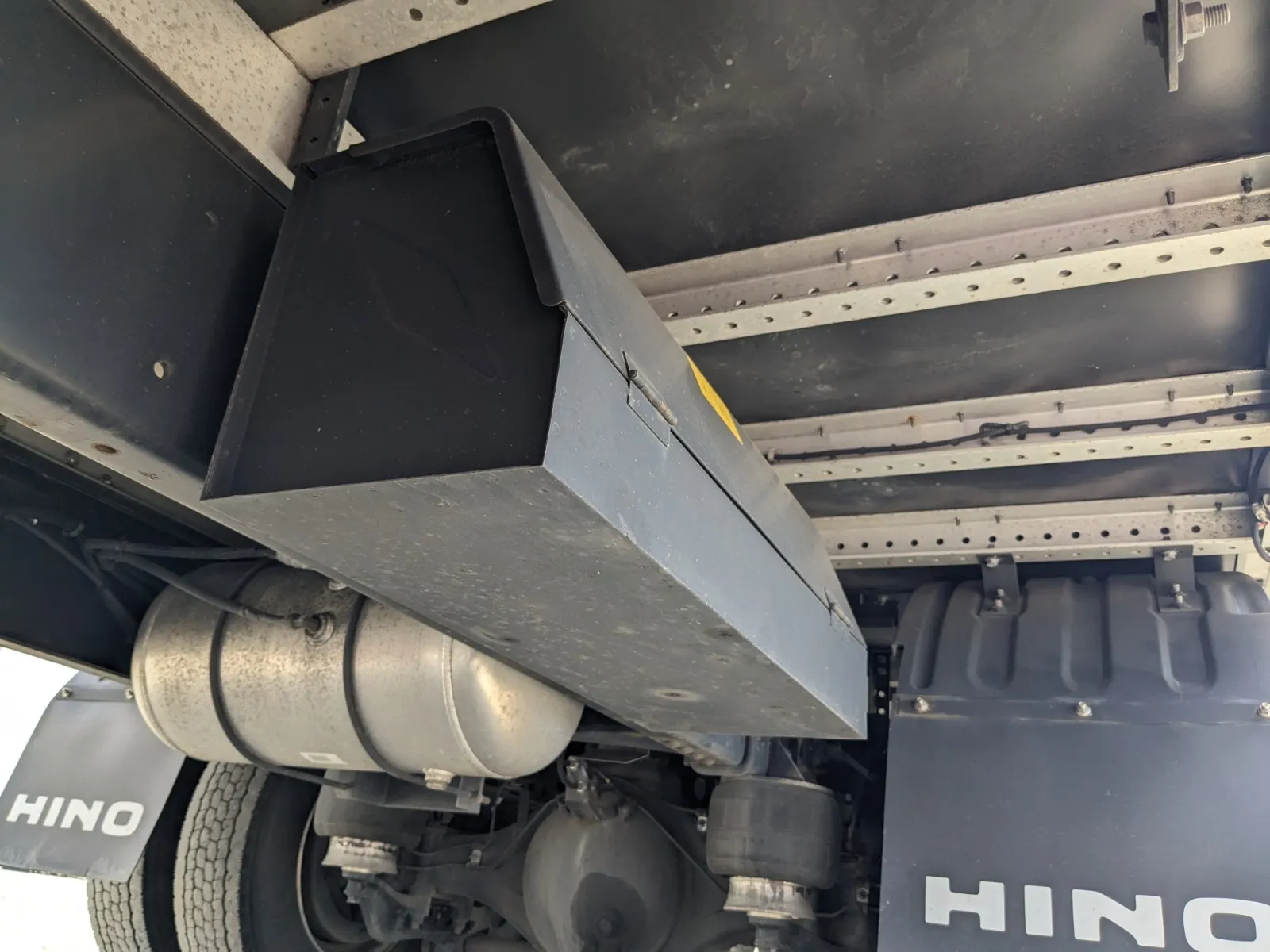 vehicle_image_20260727093651ySuycUxnLk.webp