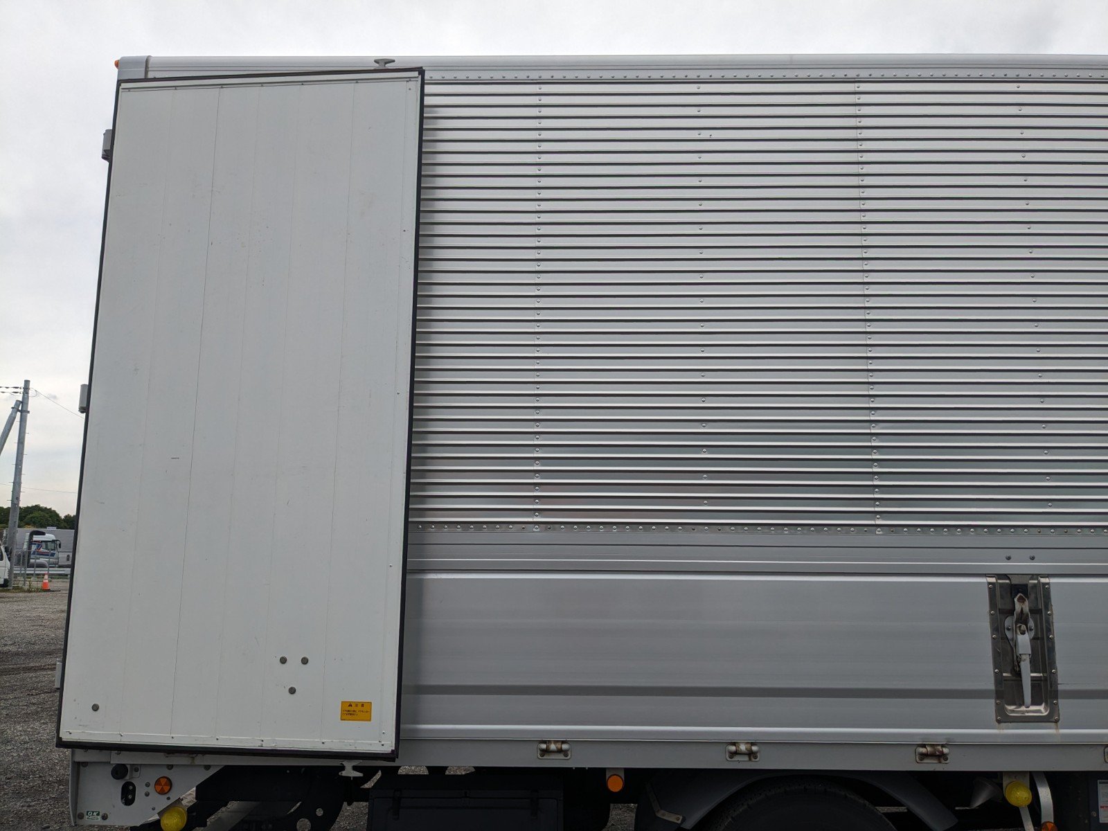 vehicle_image_20260612112103BfsCskQFds.jpg