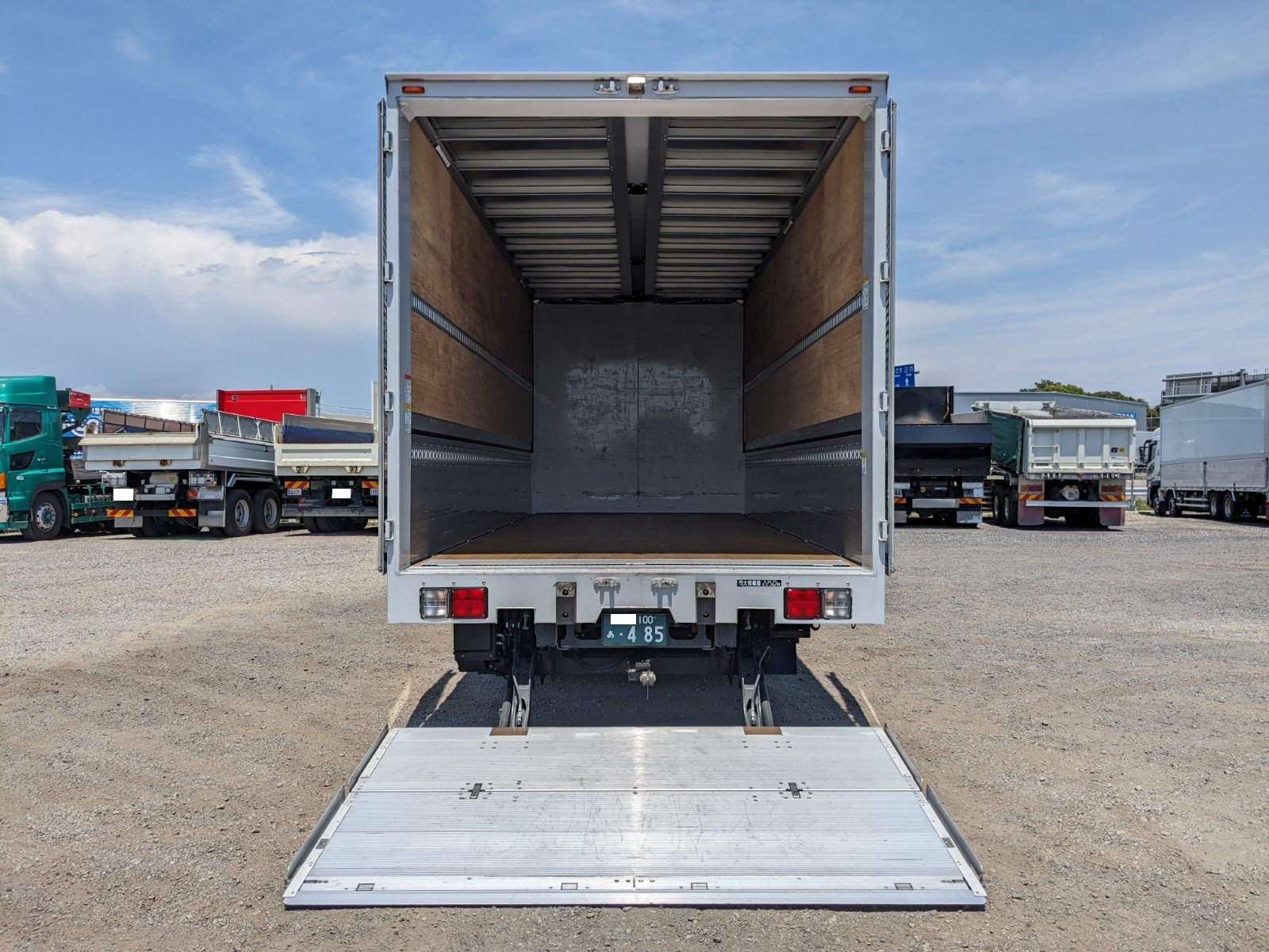 vehicle_image_20260515092559y34RD68Clo.jpg