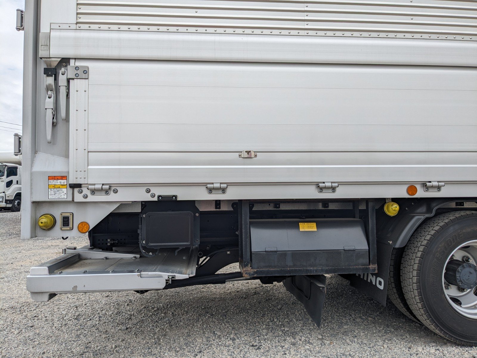 vehicle_image_20260529135227YJMC630KRj.jpg