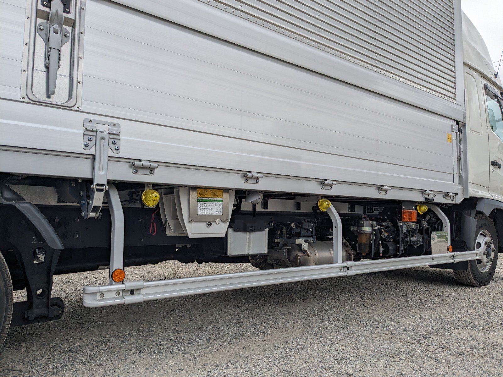 vehicle_image_20260529135227e0m4ET9ECX.jpg