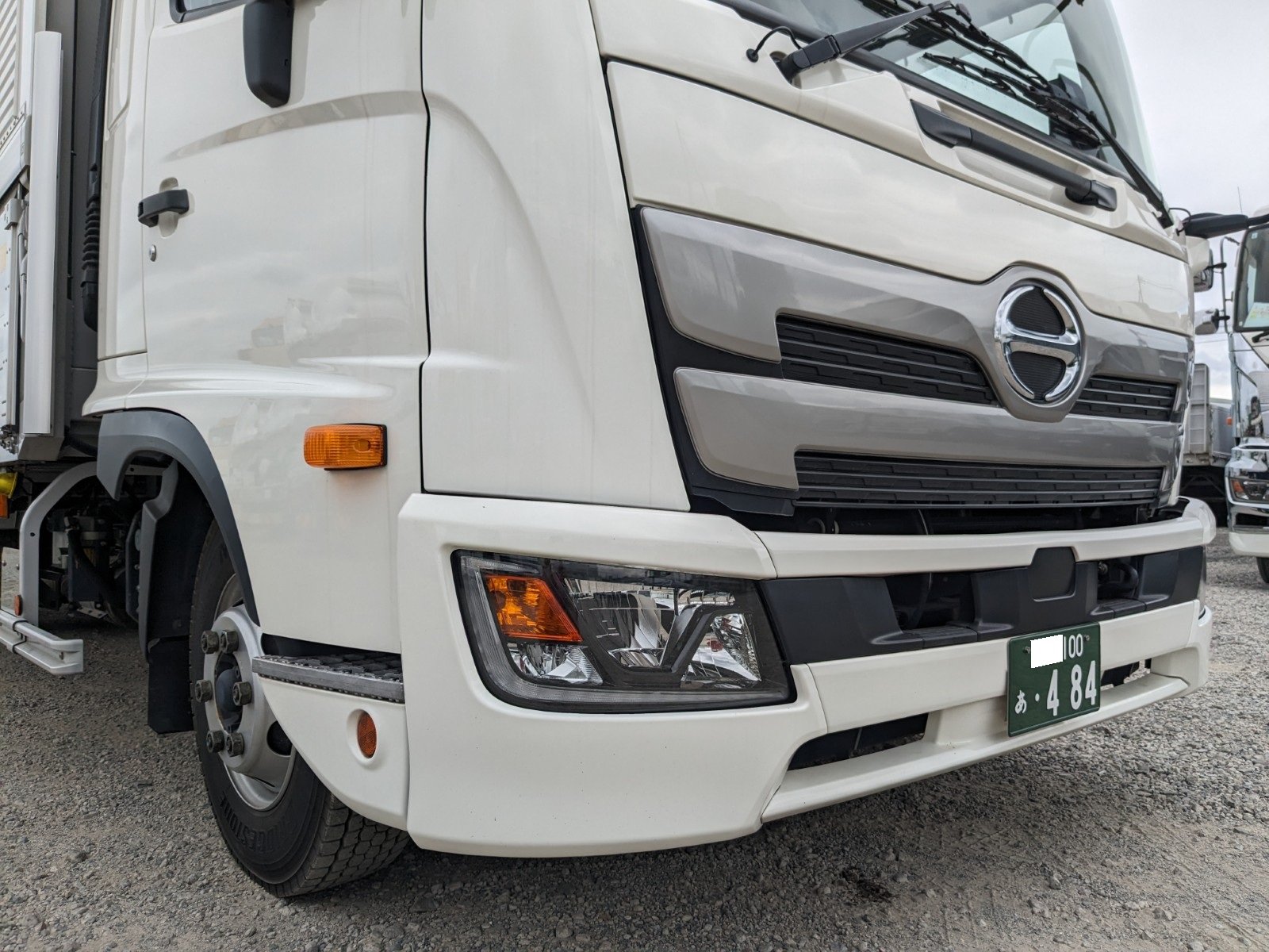 vehicle_image_20260529135227lxKF7Rudf4.jpg