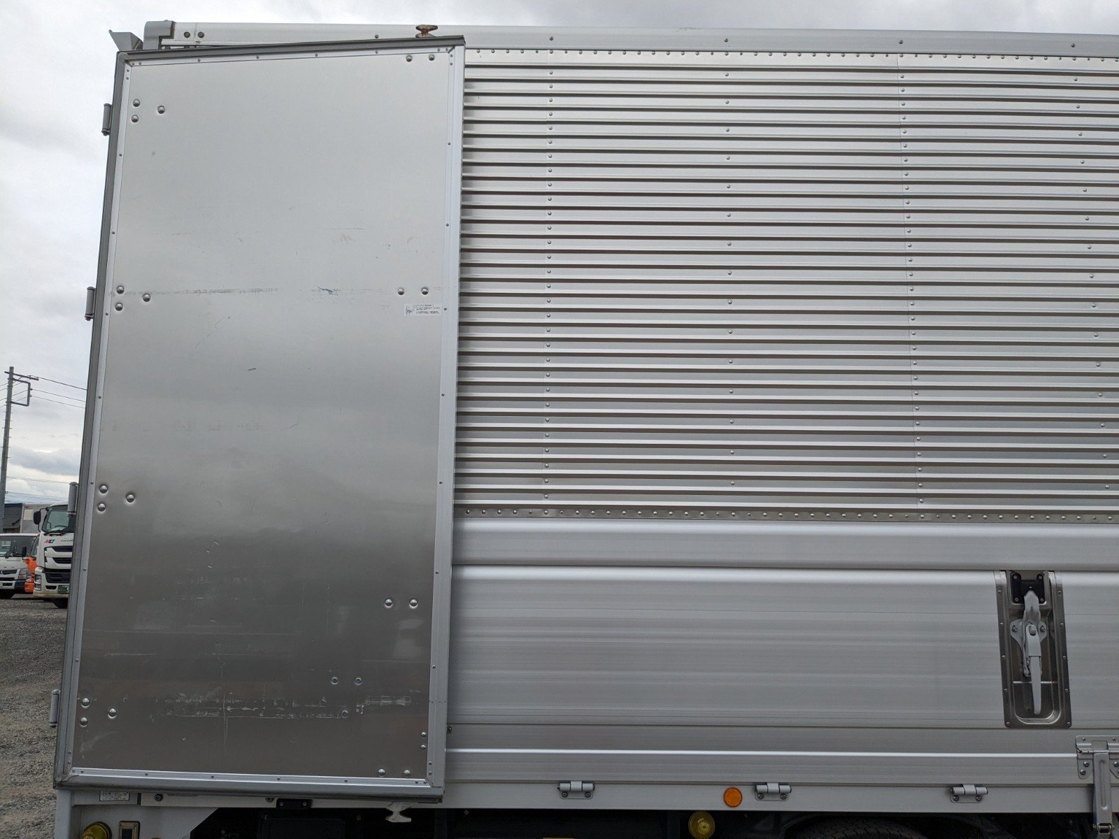 vehicle_image_20260529135227qhYZZCDPeG.jpg