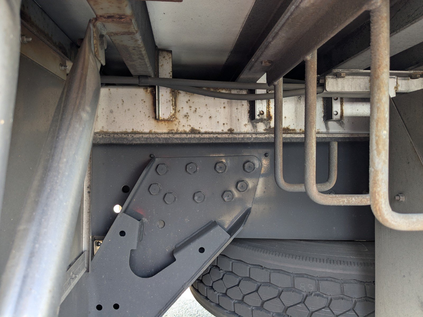 vehicle_image_20260615093128ljVbMk1Gqo.jpg