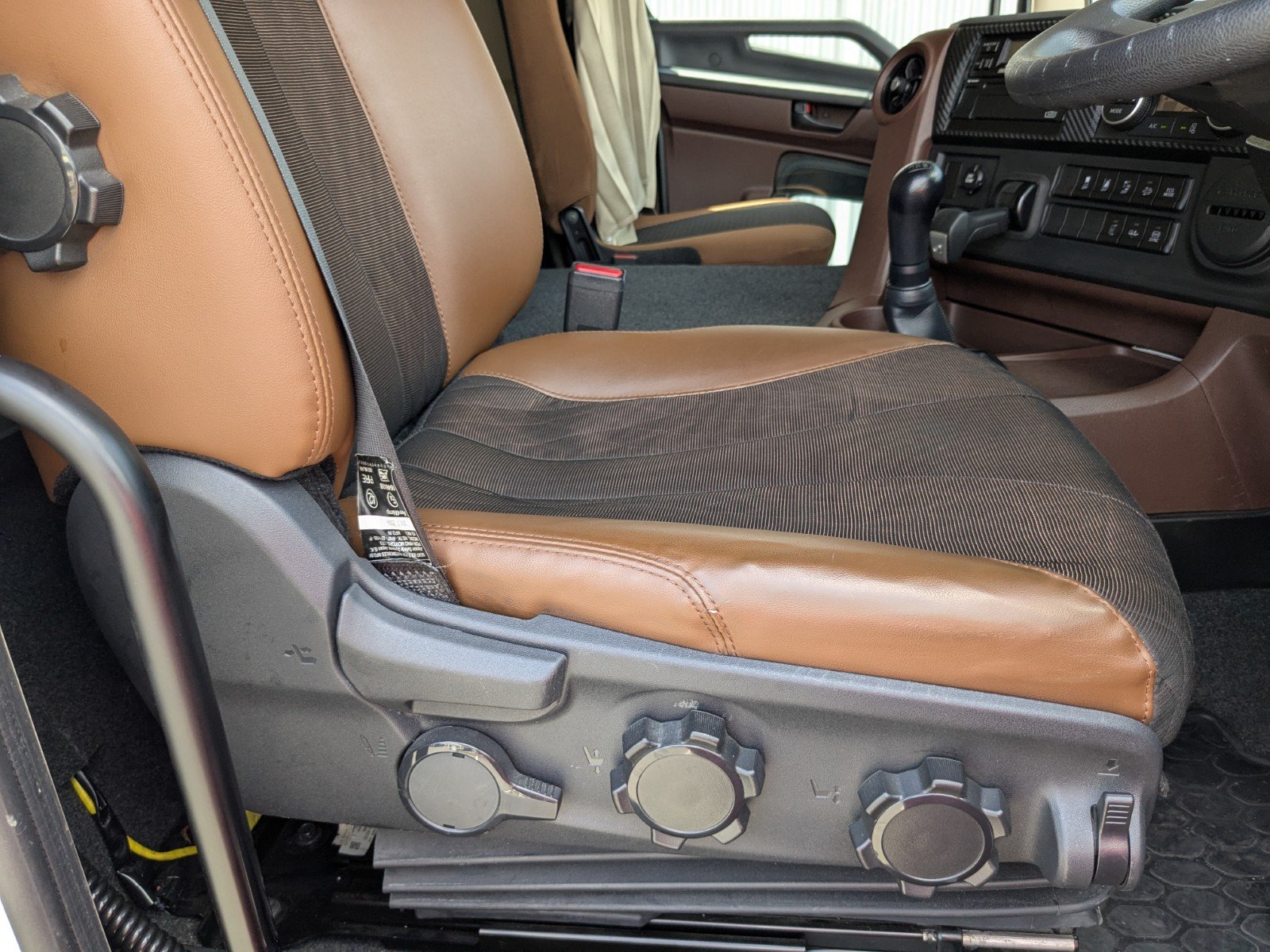 vehicle_image_20260527135036PkWAnS0sXl.jpg