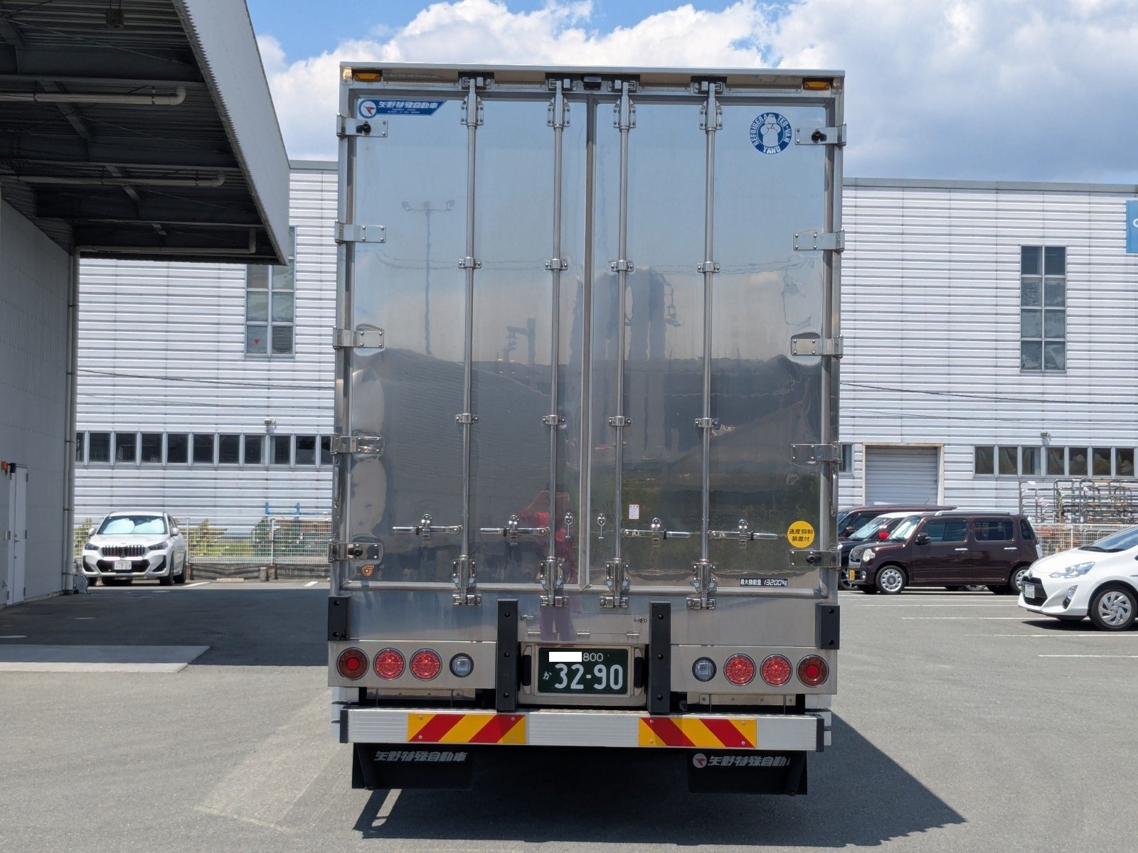 vehicle_image_20260527135036emR79OEcMe.jpg