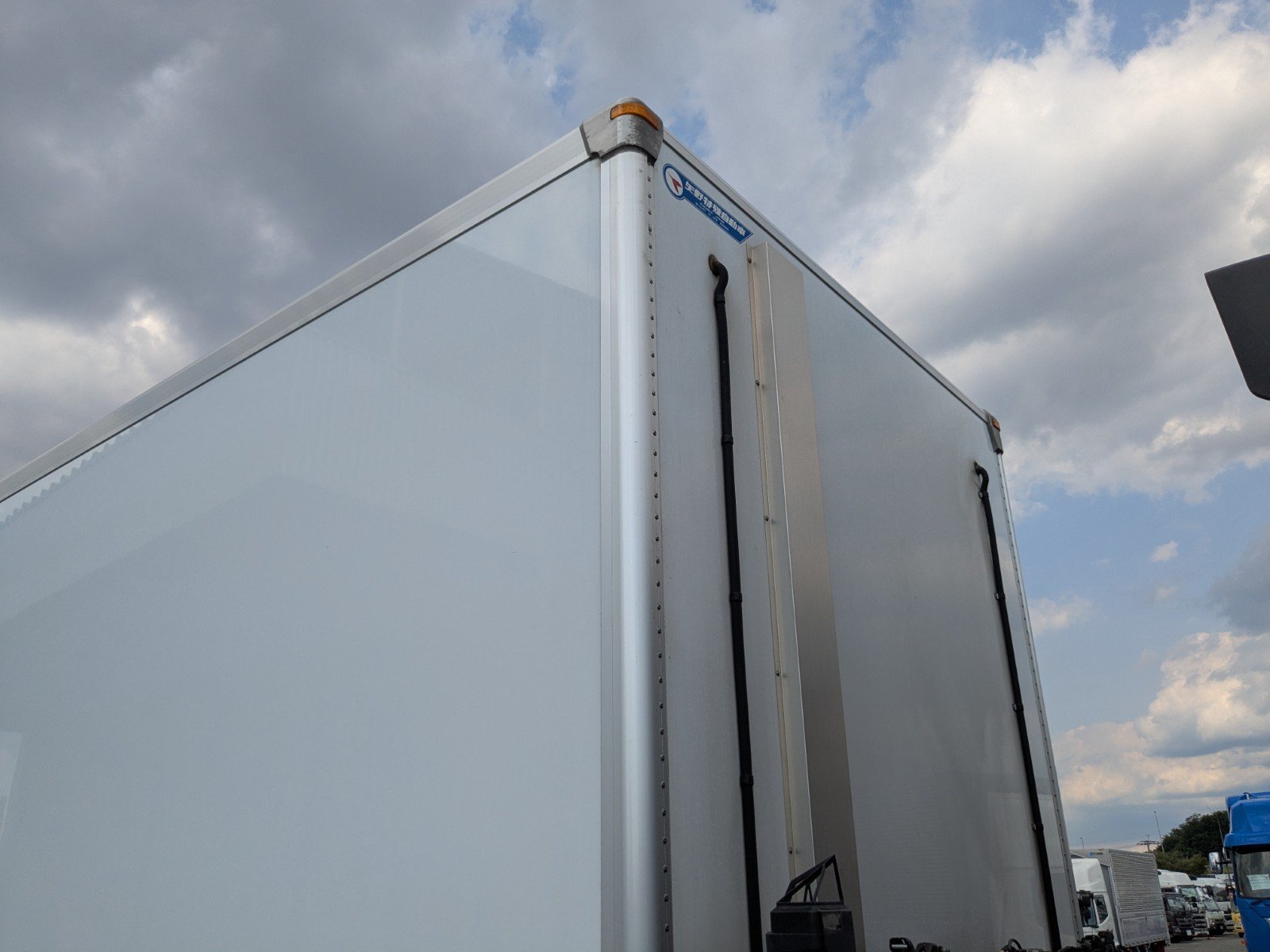 vehicle_image_20260527141344CveTQxMqK3.jpg