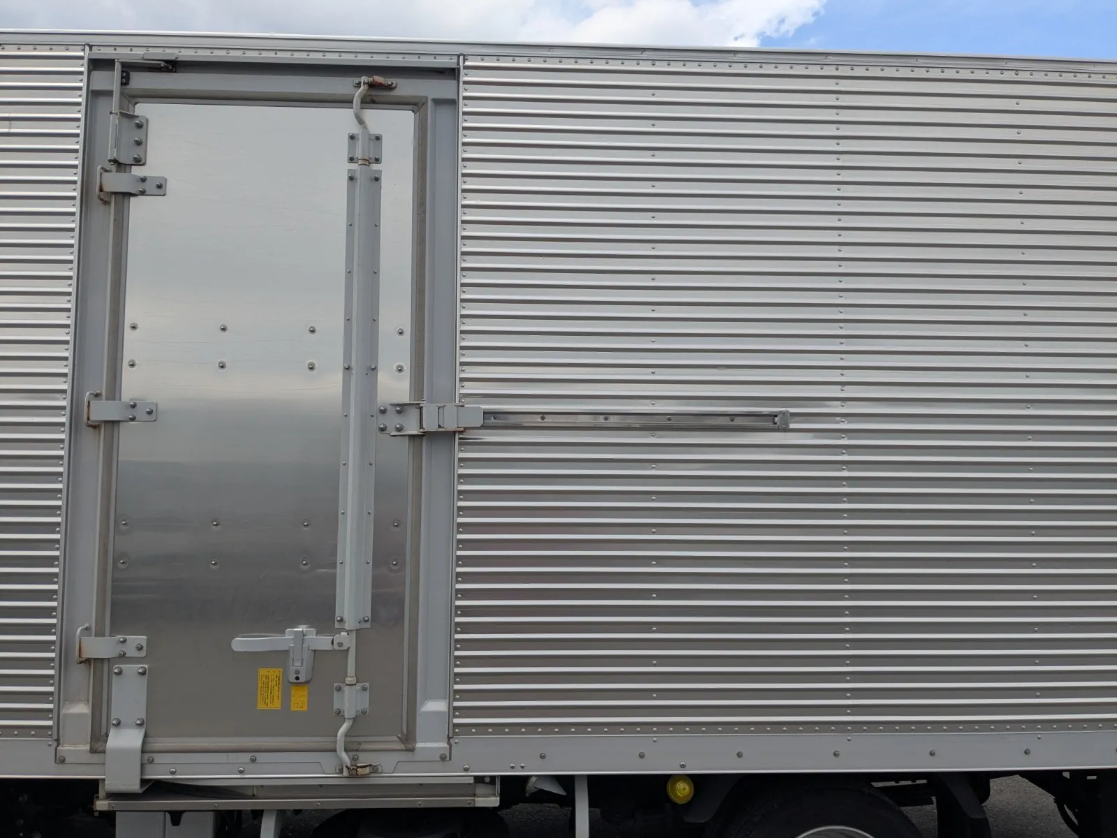 vehicle_image_20260708151423ch4fNzu8vD.webp