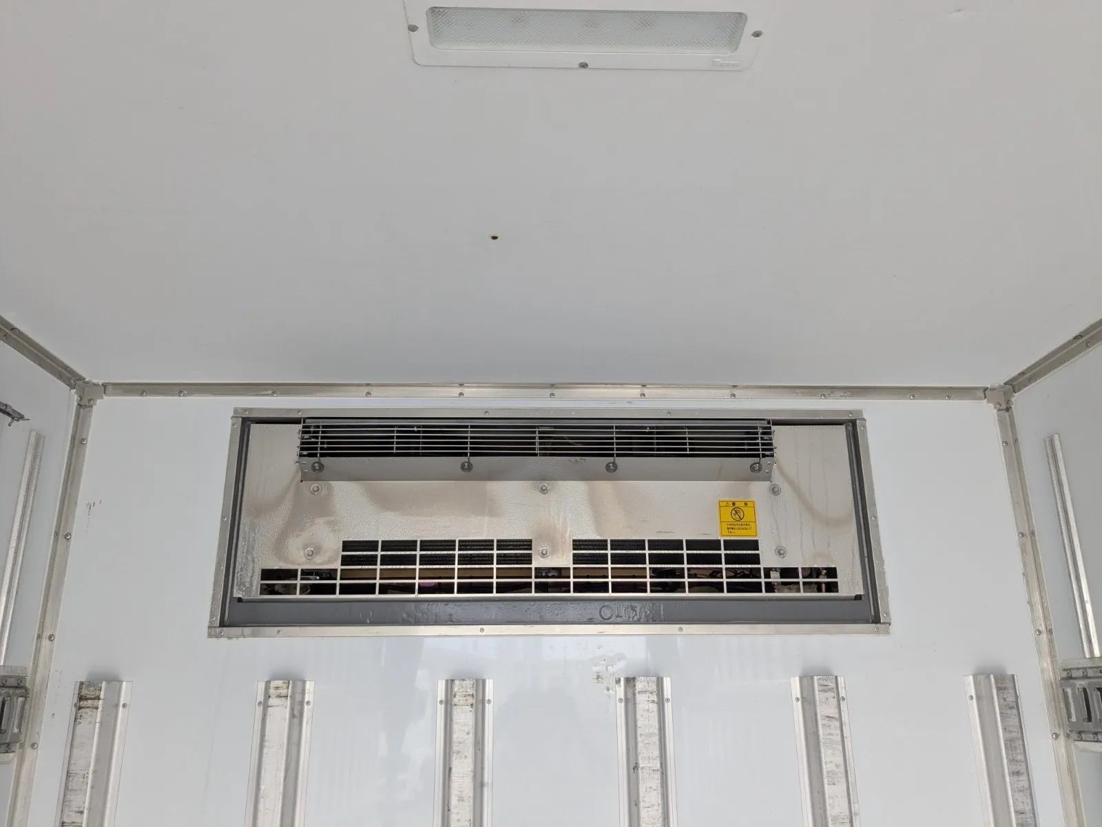 vehicle_image_20260708165355yWUsRrmtKT.webp