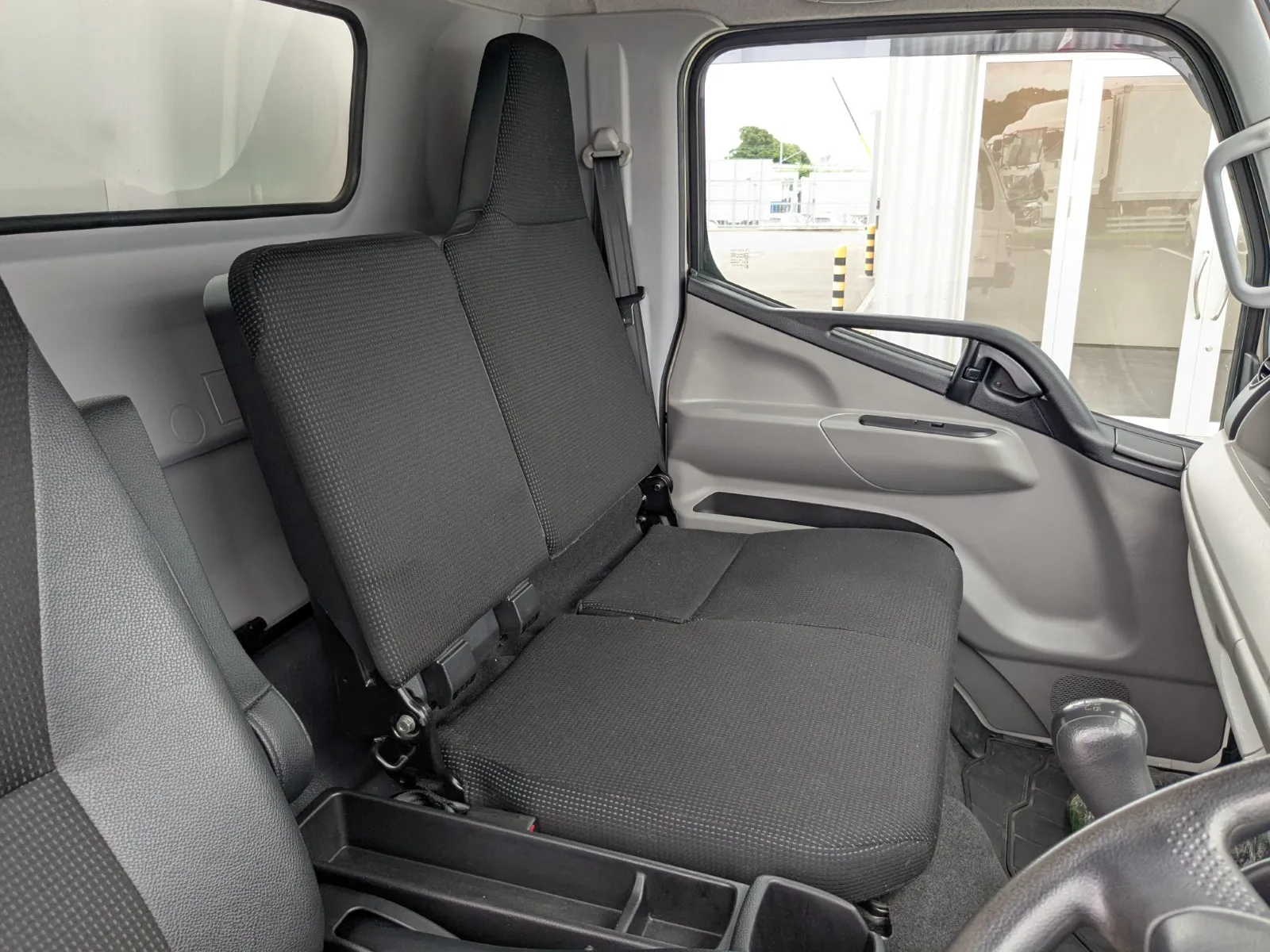 vehicle_image_20260708165400zlNZCNV3GH.webp