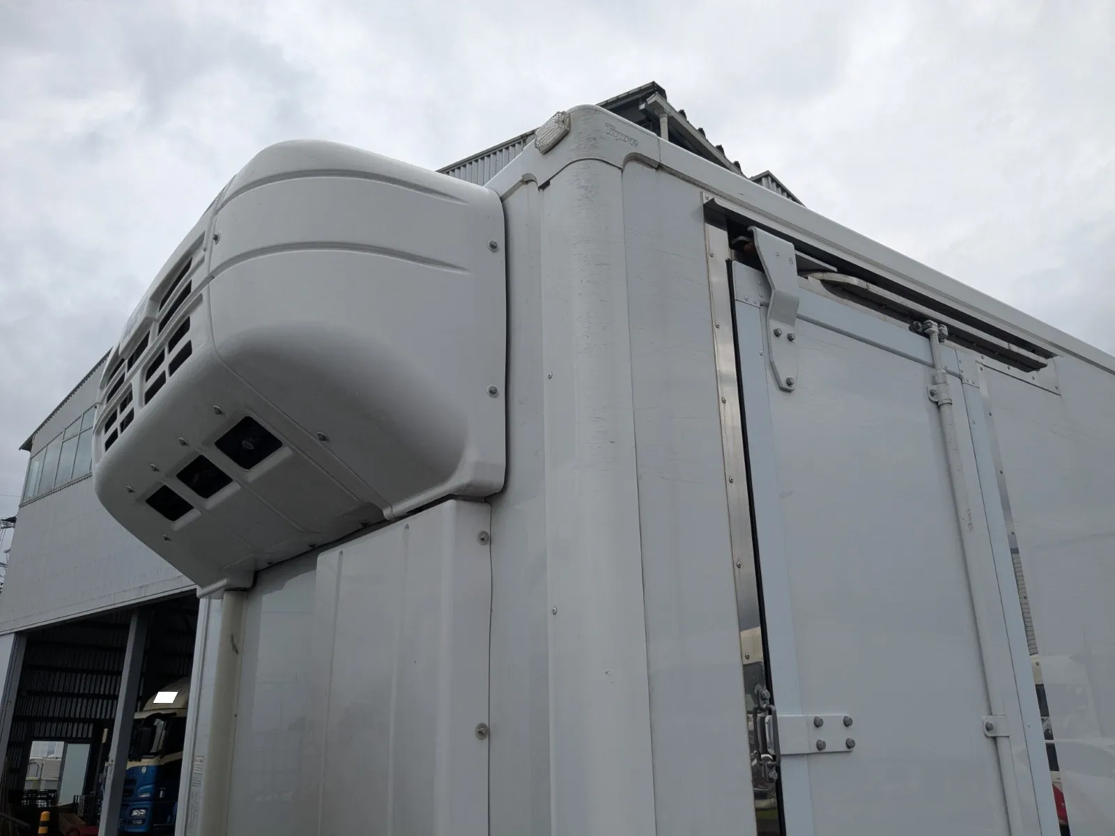 vehicle_image_20260708165402IhPJZzwWXb.webp