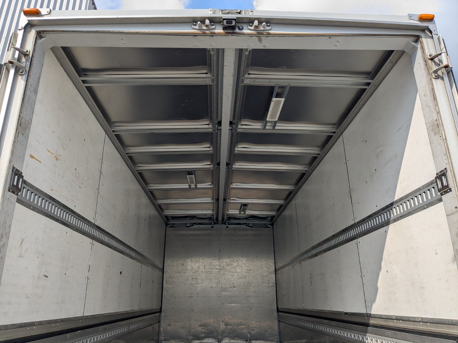 vehicle_image_202603101911526SDmN05X93.jpg