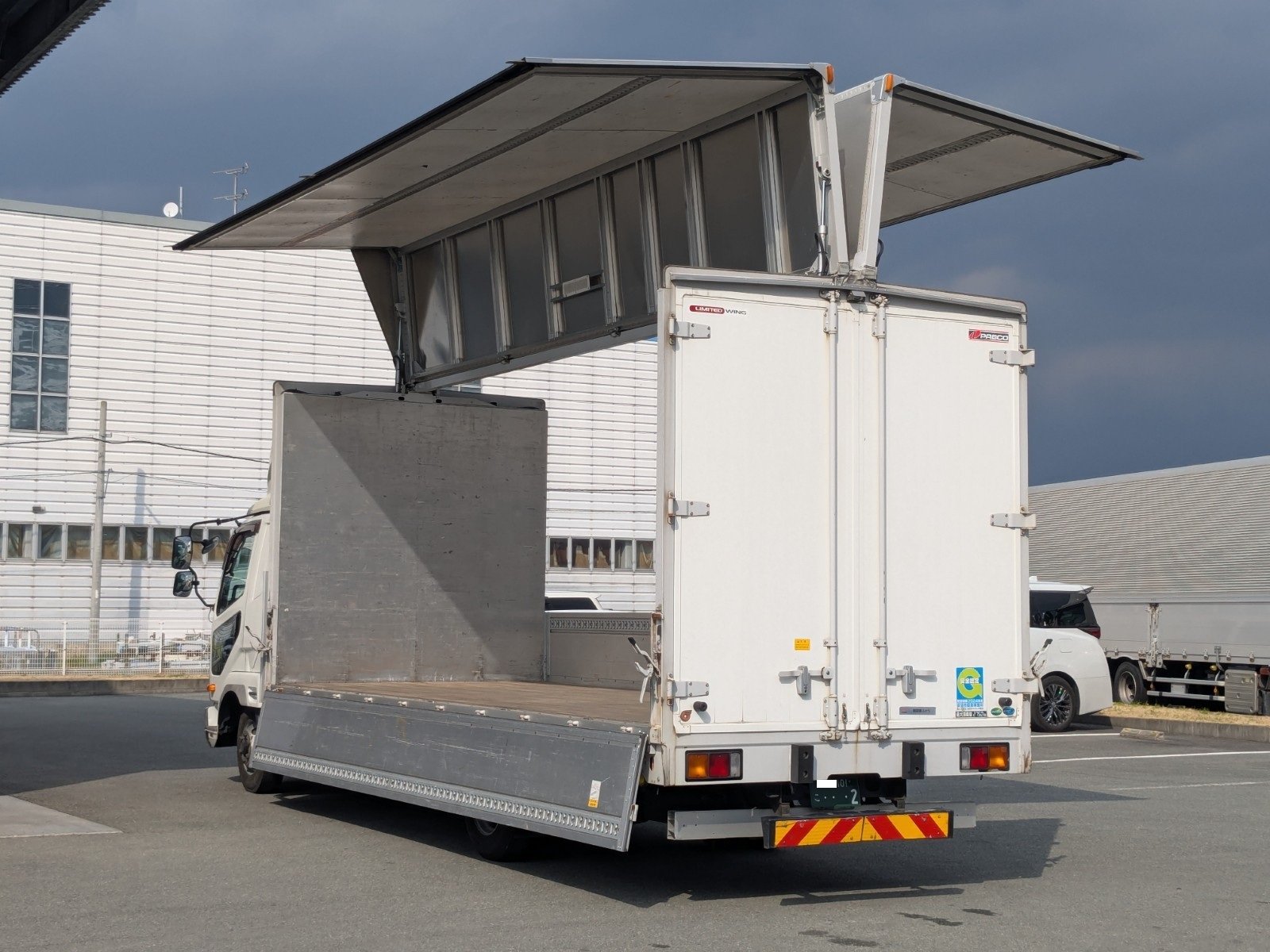 vehicle_image_20260310191152Cv8rtwemo4.jpg