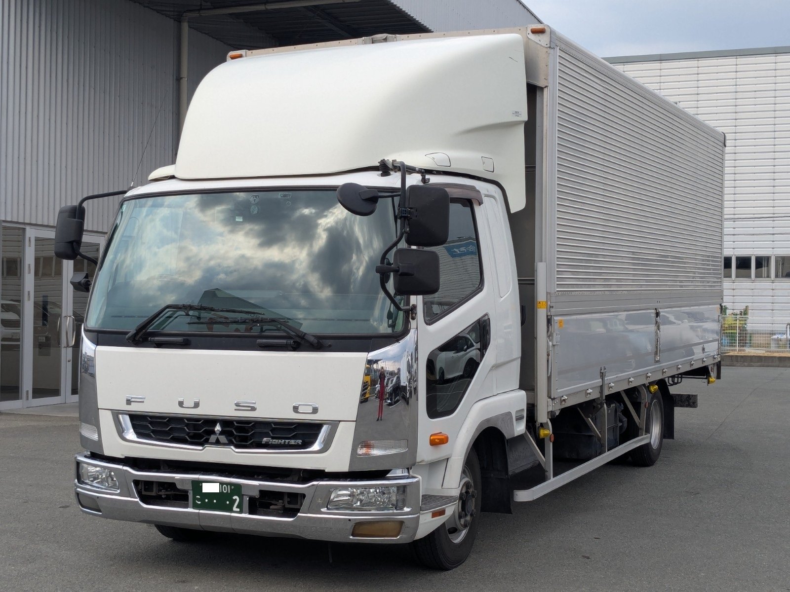 vehicle_image_20260310191152GDera8JBj0.jpg