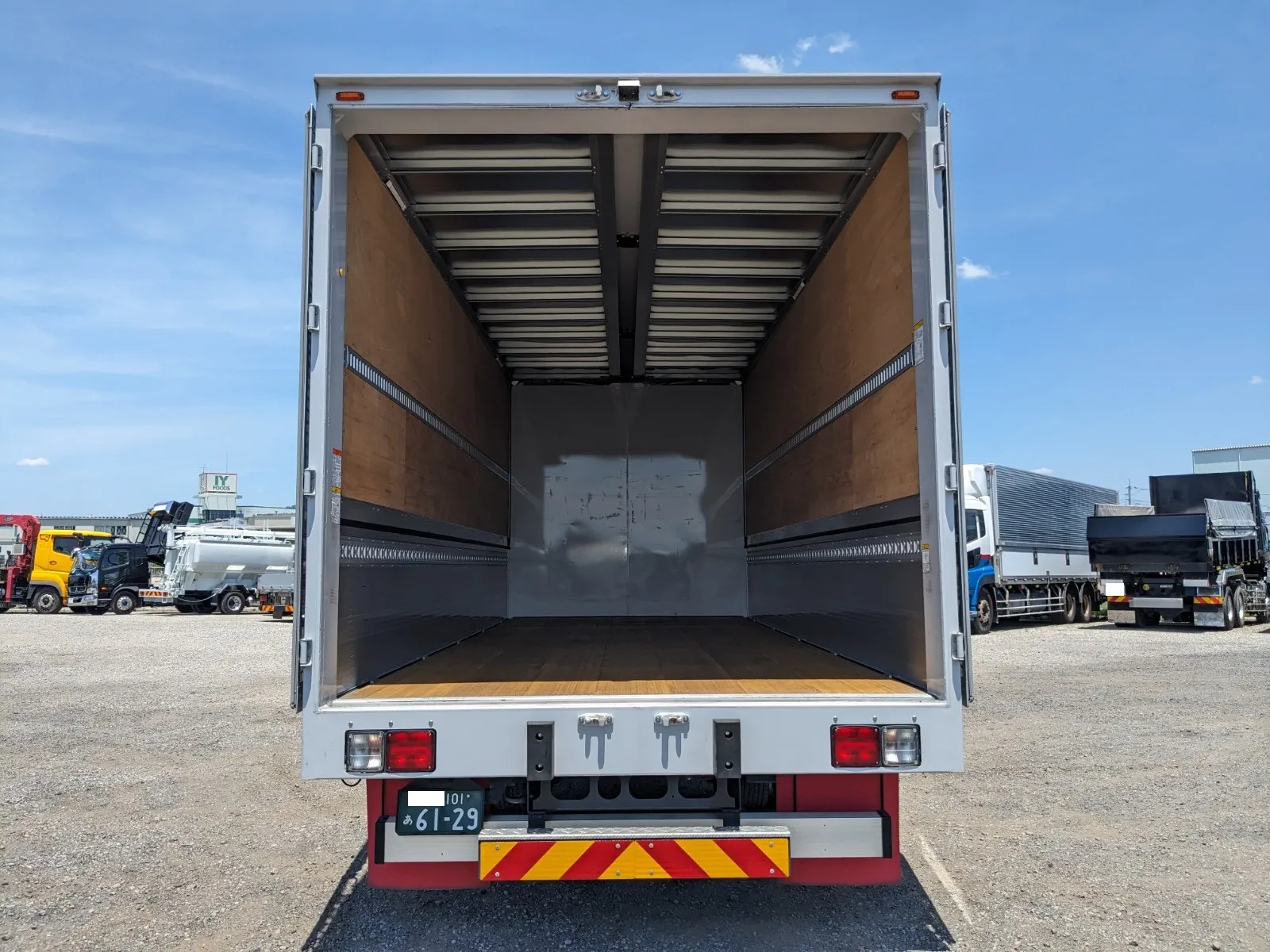 vehicle_image_202606190955224C5ez6Da0Q.webp