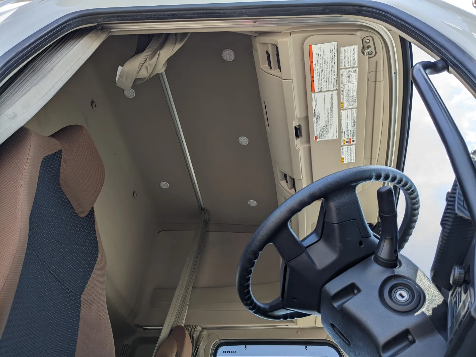 vehicle_image_20260619095522neeU33JR9k.webp
