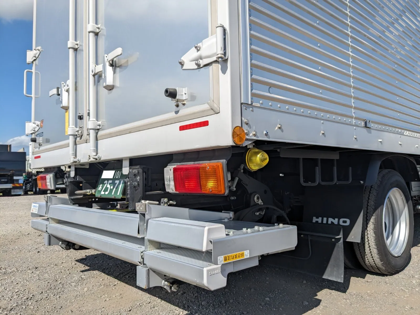 vehicle_image_20260810095414h3o7Sot2eC.webp