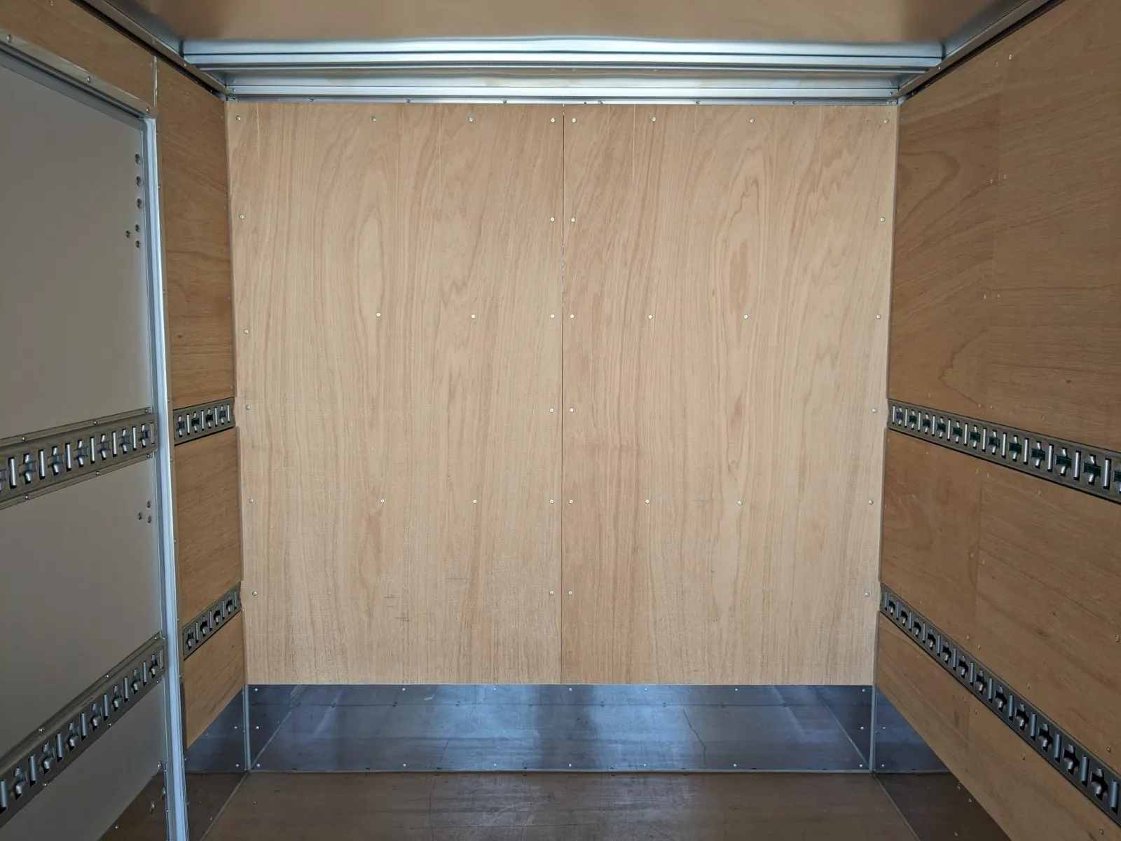 vehicle_image_202608100954185S4gyezHY4.webp