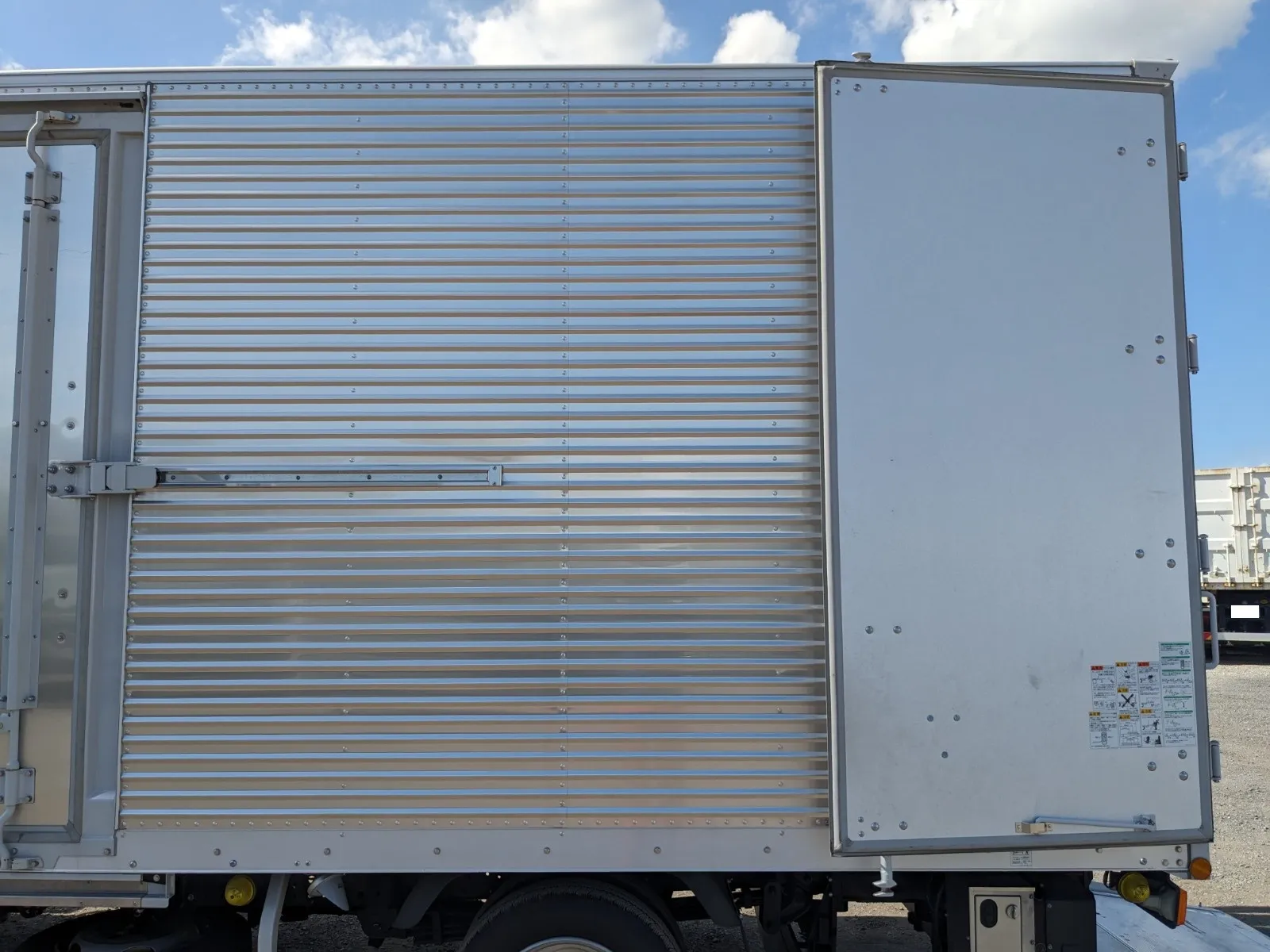 vehicle_image_20260810095419Tuj6mwNCVc.webp