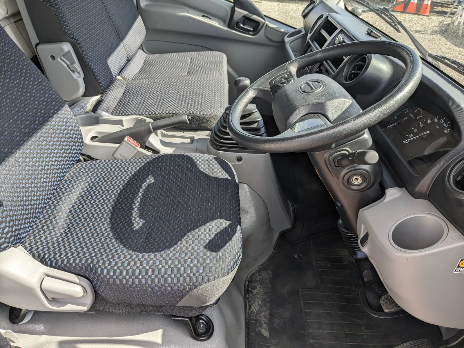 vehicle_image_20260810095424NLk6yc8Ibn.webp