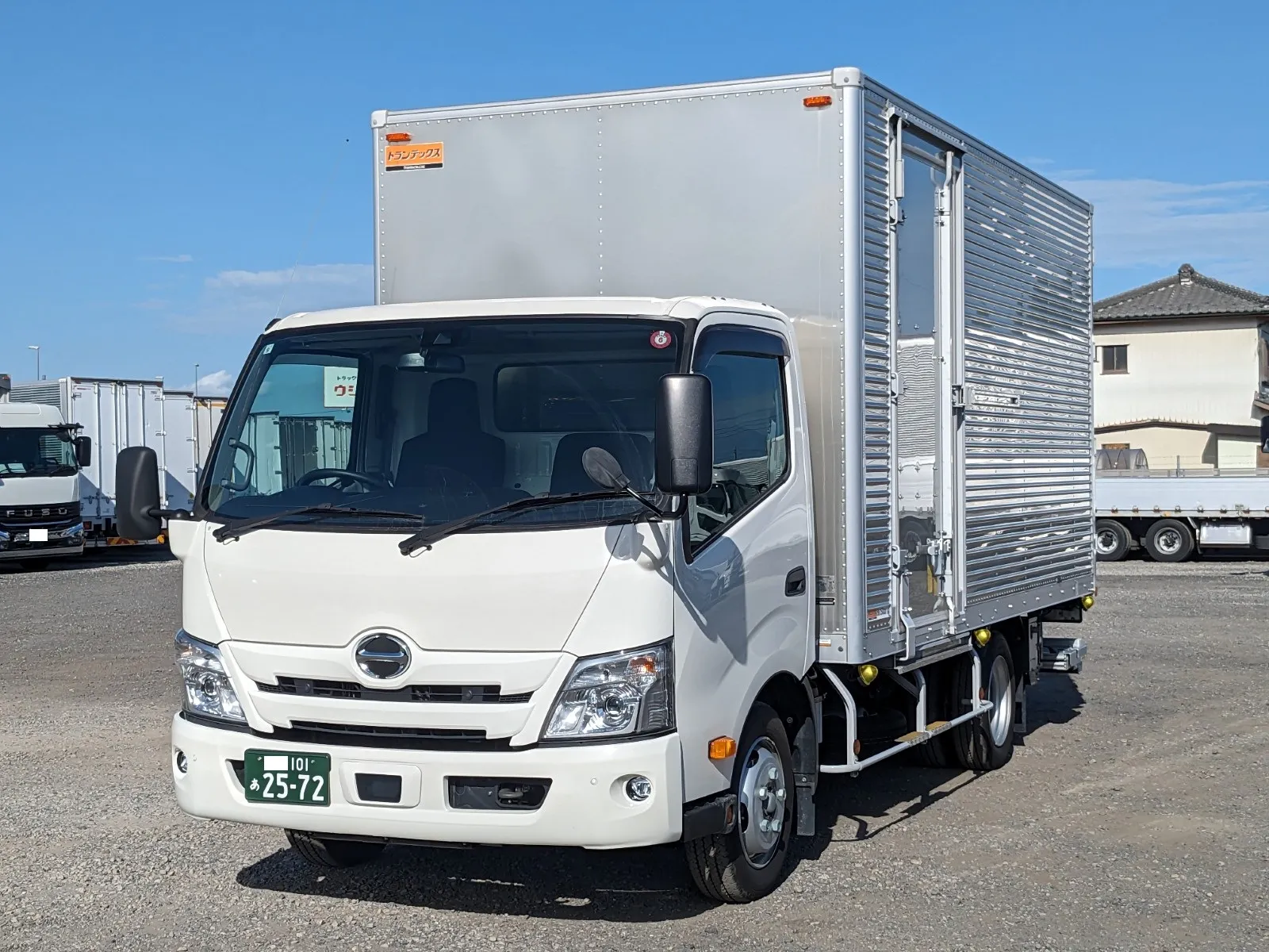 vehicle_image_20260810094322PLLVkqeUqy.webp