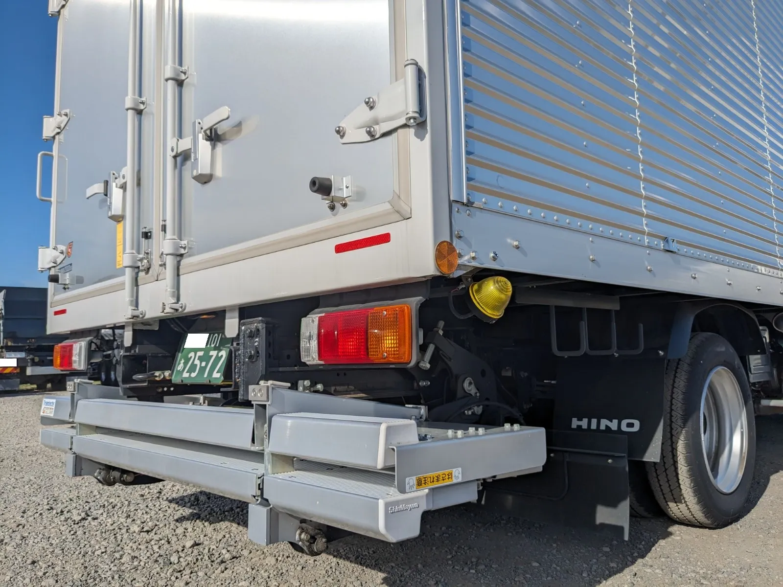 vehicle_image_20260810094324gIXQTYchCO.webp